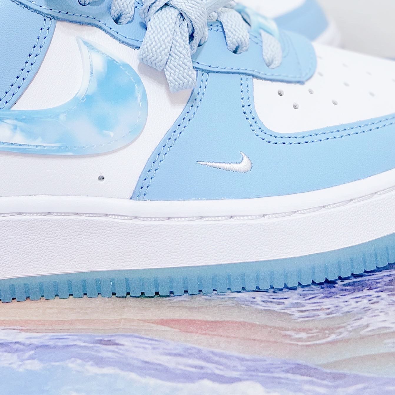 (W) Nike Air Force 1 '07 LX Celestine Blue 착용 스타일 - 2
