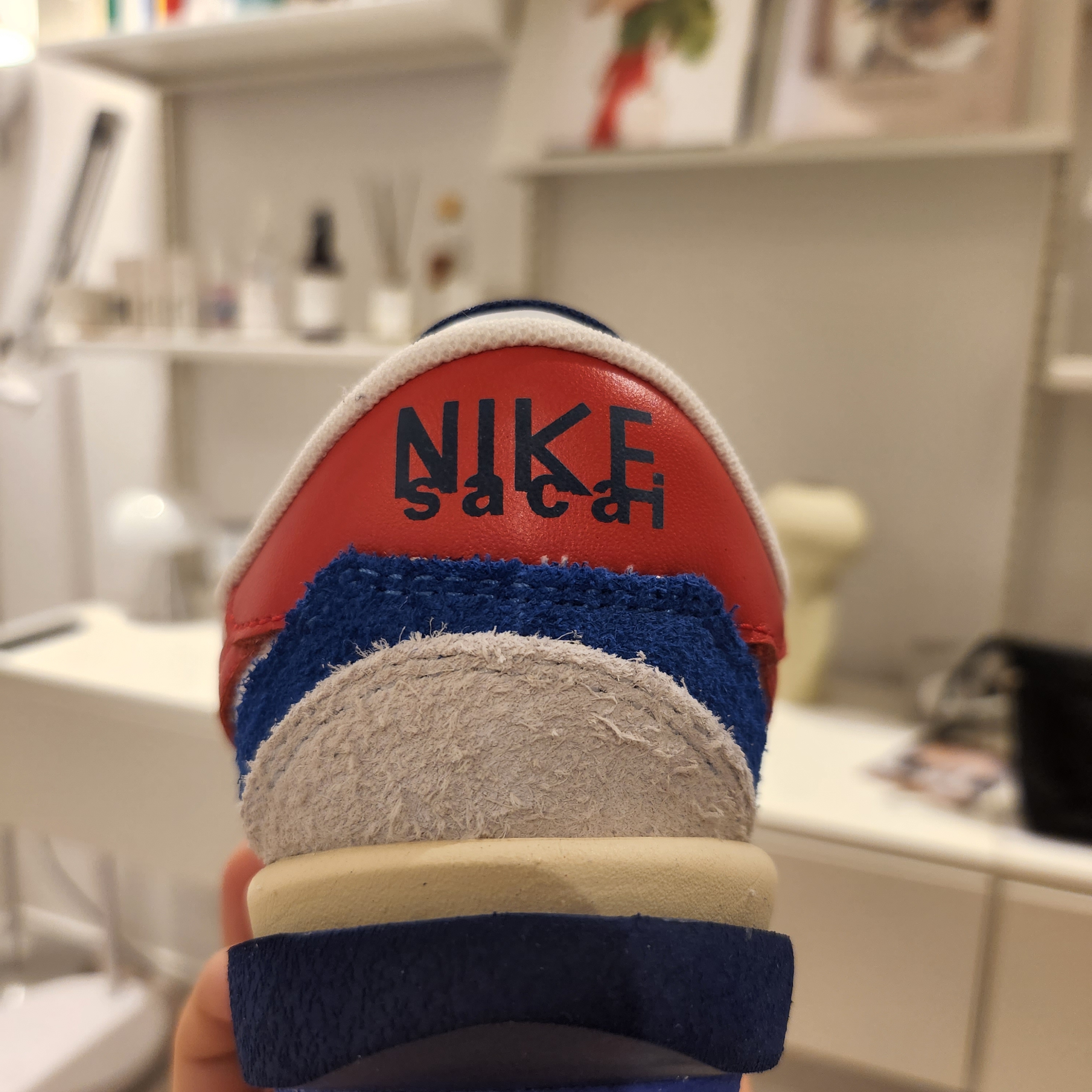 Nike x Sacai Zoom Cortez SP White and University Red 착용 스타일 - 2