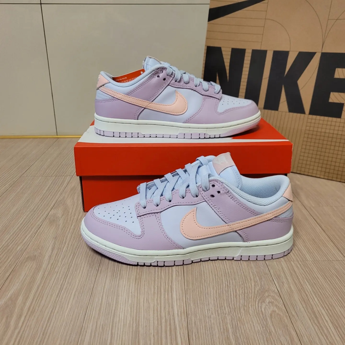 (W) Nike Dunk Low Atmosphere Pink 착용 스타일 - 3