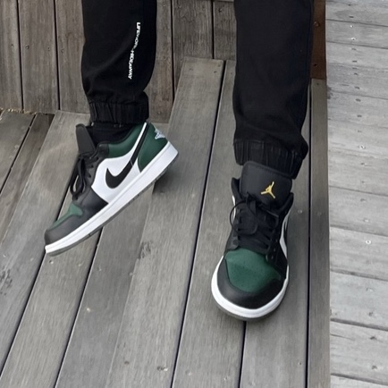Jordan 1 Low Green Toe 착용 스타일
