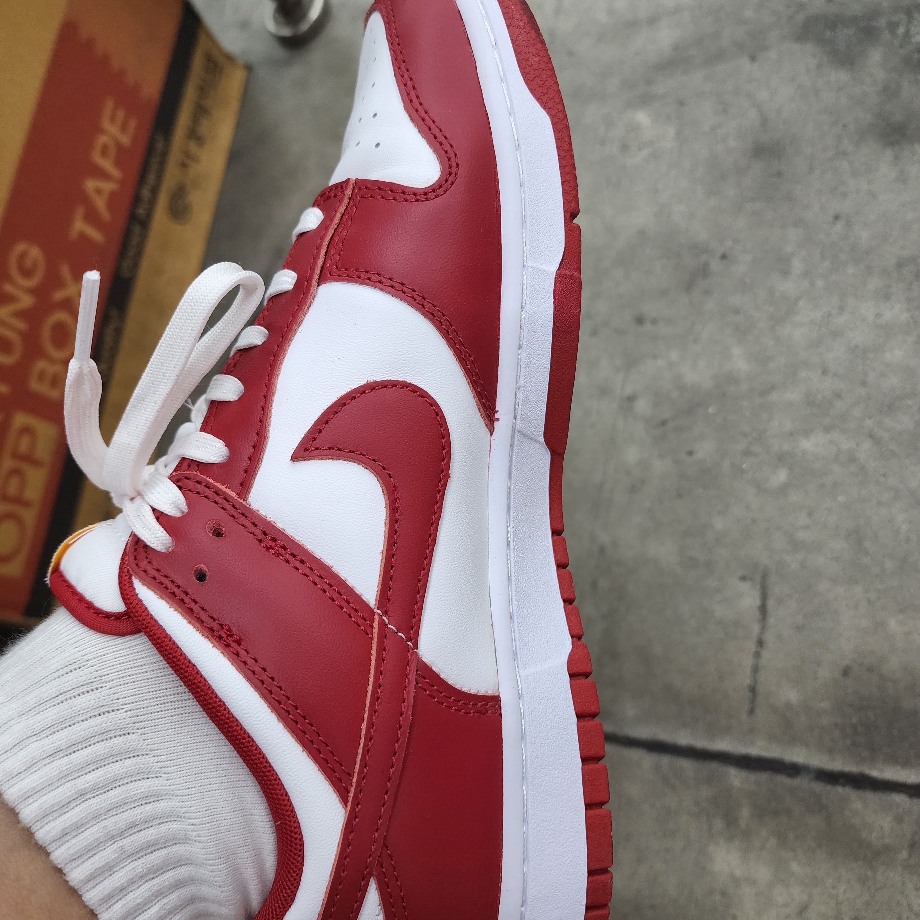 Nike Dunk Low Retro Gym Red 착용 스타일 - 2
