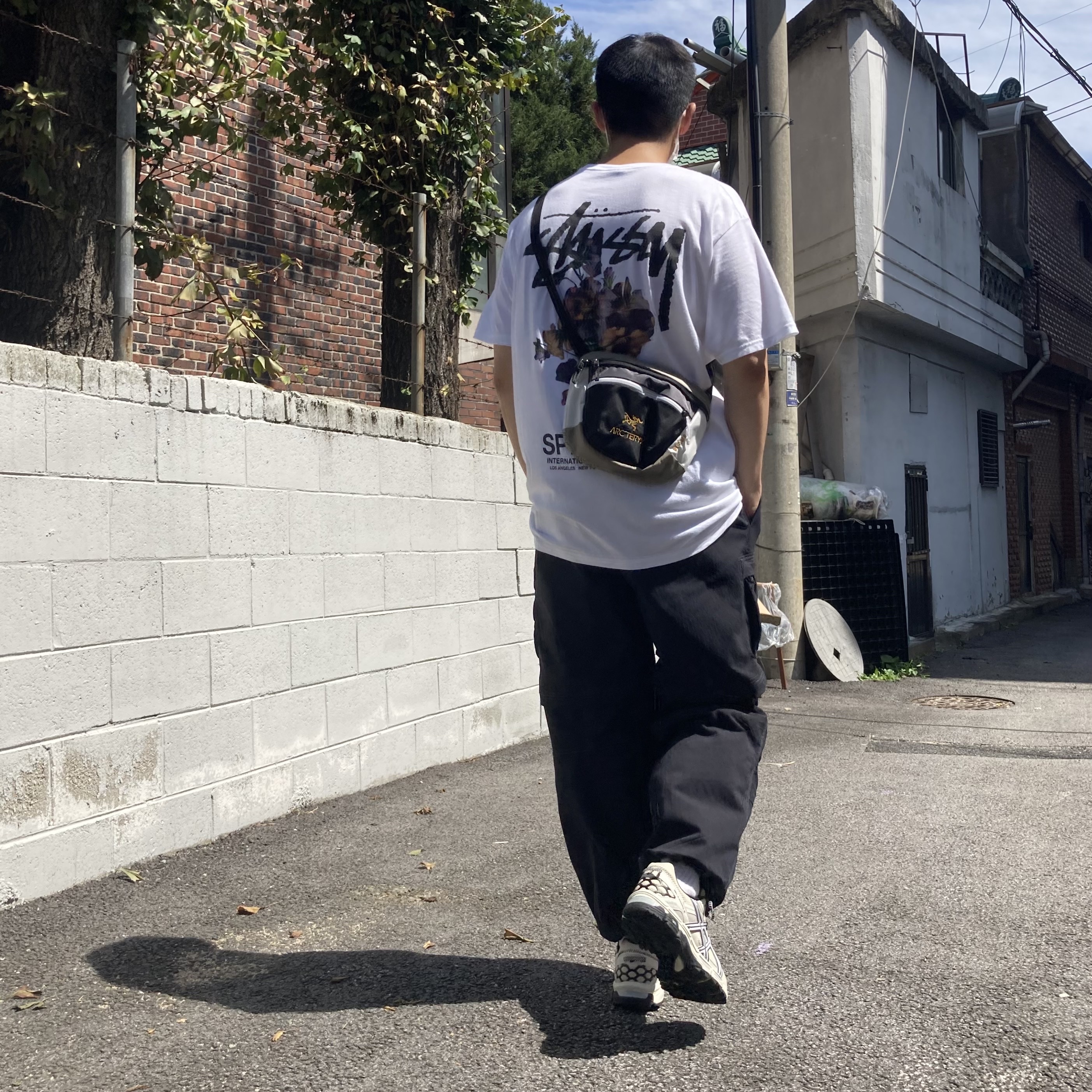 Nike ACG Smith Summit Cargo Pants Black Summit White - Asia, Asics Gel-Kahana 8 Khaki 착용 스타일 - 4