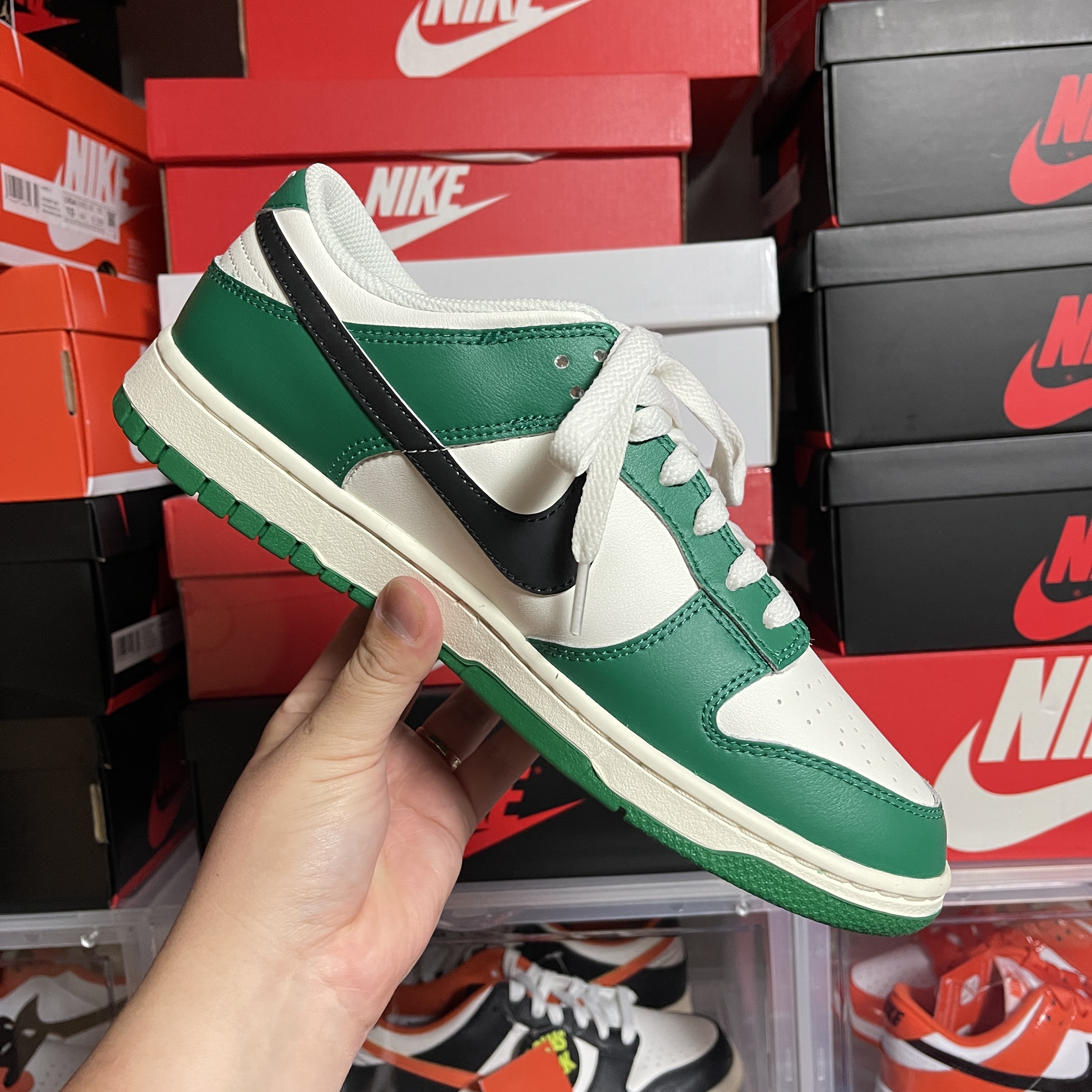 Nike Dunk Low Retro SE Jackpot Malachite 착용 스타일 - 5