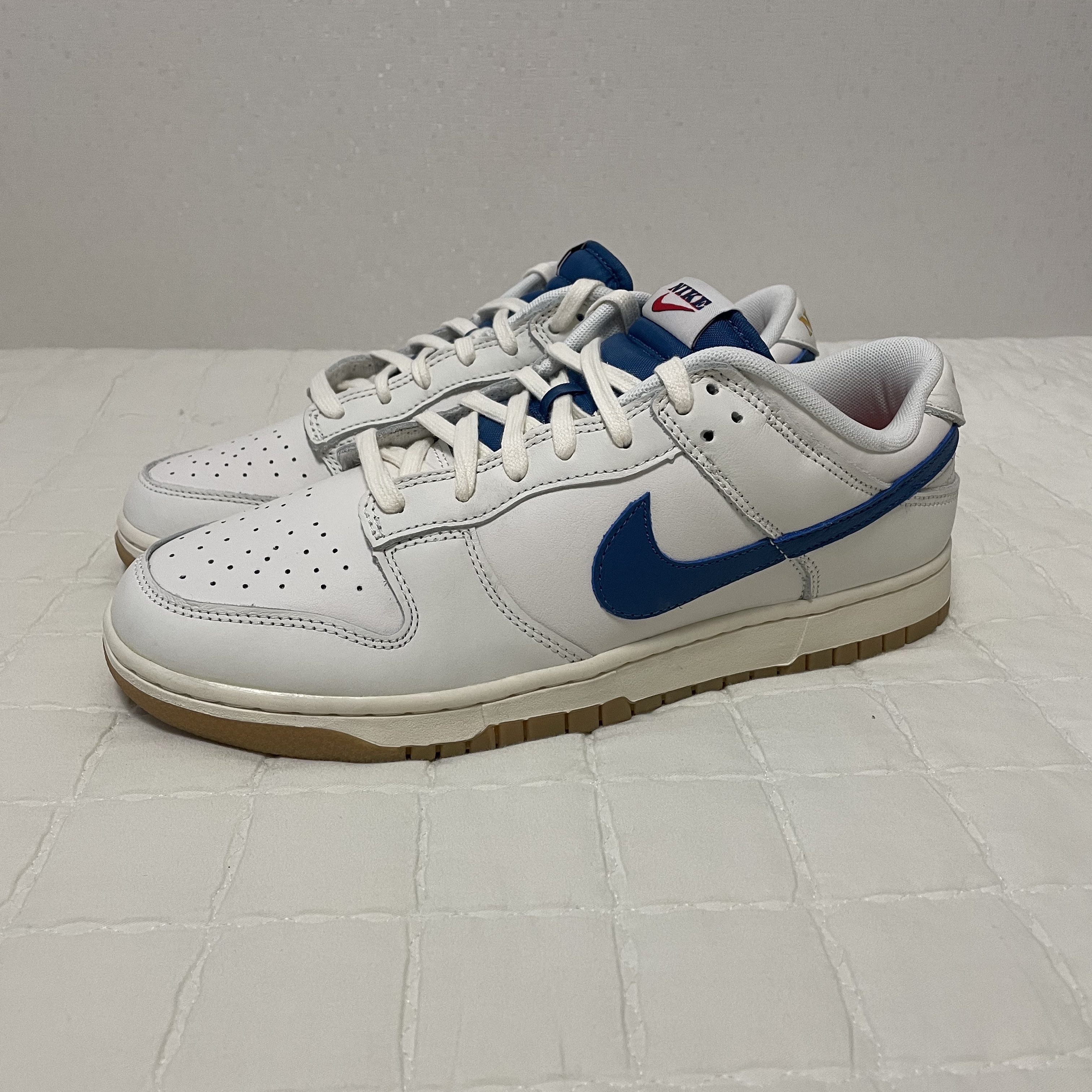 Nike Dunk Low SE Sail Dark Marina Blue 착용 스타일 - 2