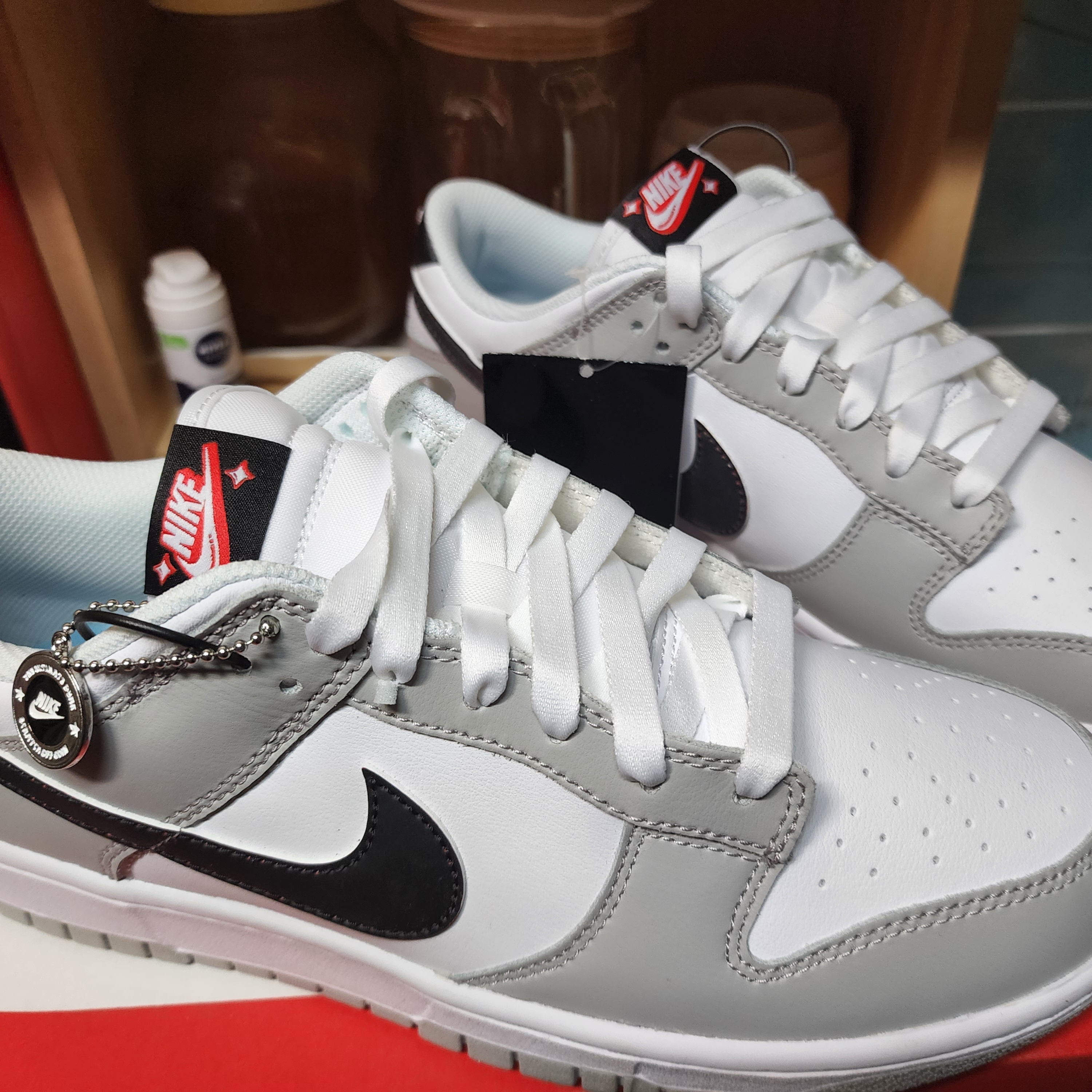 Nike Dunk Low Retro SE Jackpot Grey Fog 착용 스타일 - 1