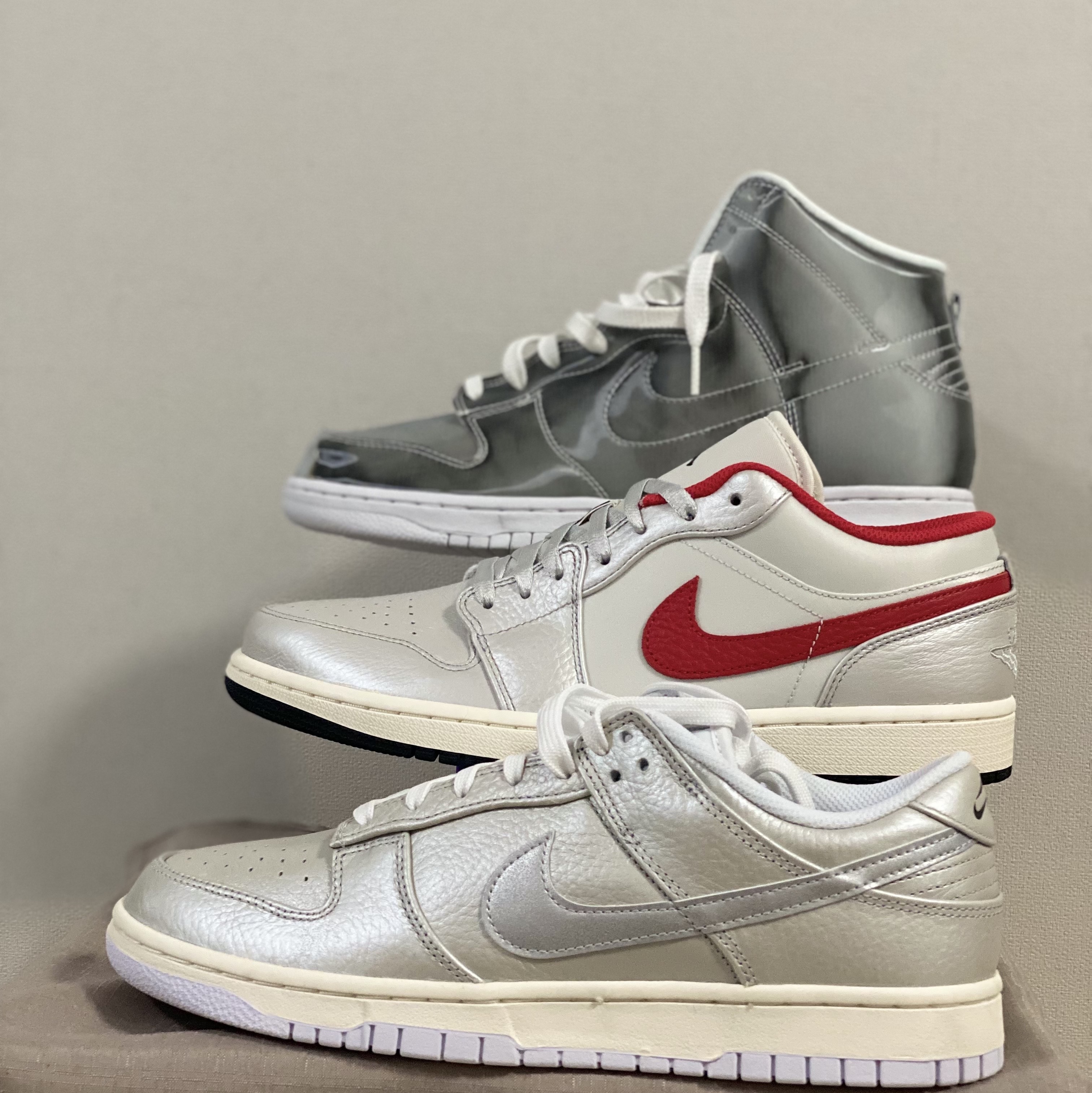 Nike Dunk Low SE Metallic Silver, Jordan 1 Low Night Track 착용 스타일 - 3