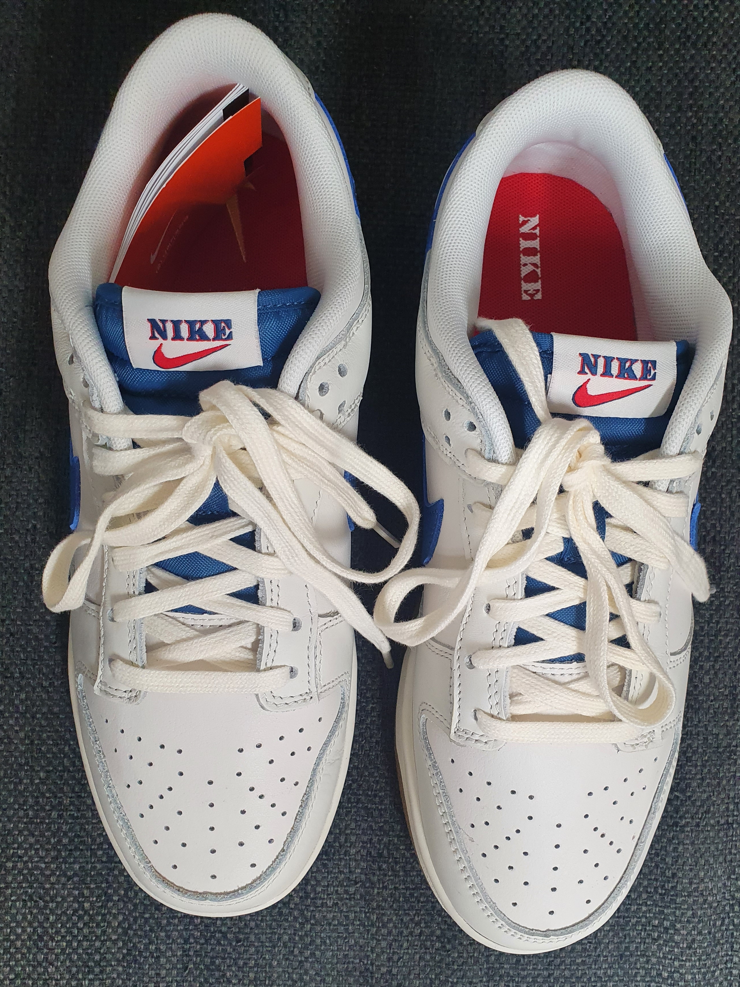 Nike Dunk Low SE Sail Dark Marina Blue 착용 스타일 - 2