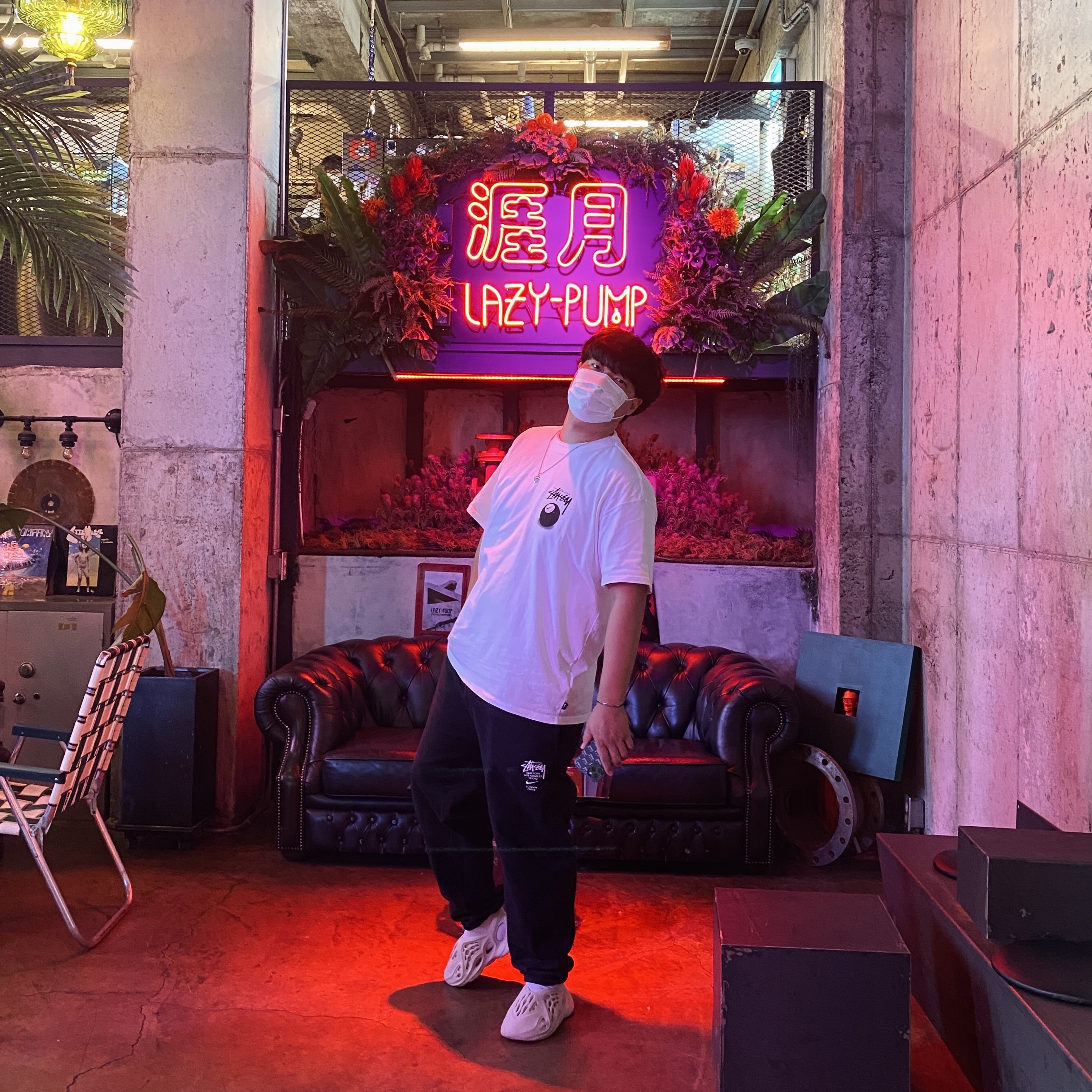 Nike x Stussy NRG FL SS 8 Ball T-Shirt White (DO9322-100), Nike x Stussy NRG ZR Fleece Pants Black - US/EU 착용 스타일 - 1
