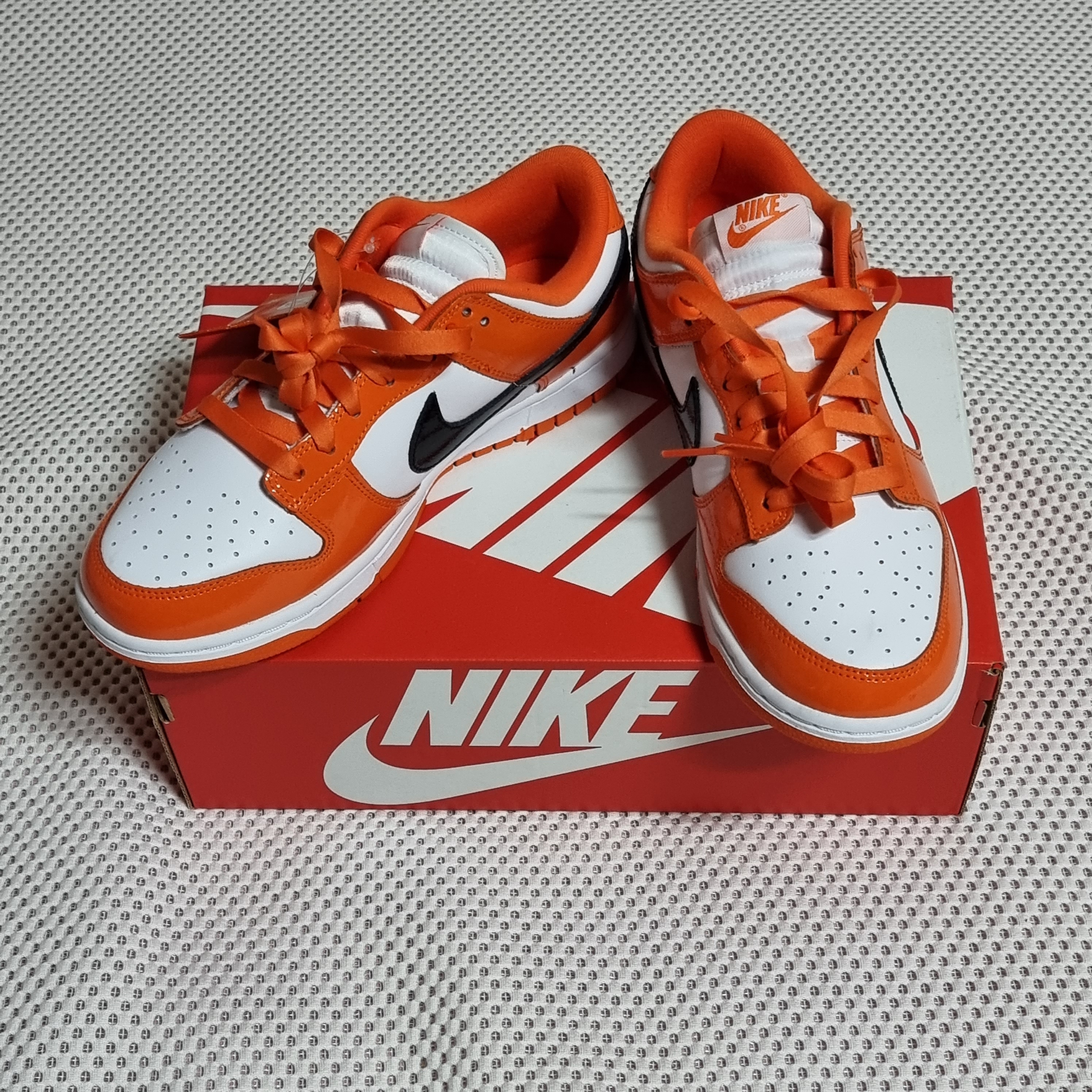 (W) Nike Dunk Low Essential Brilliant Orange 착용 스타일