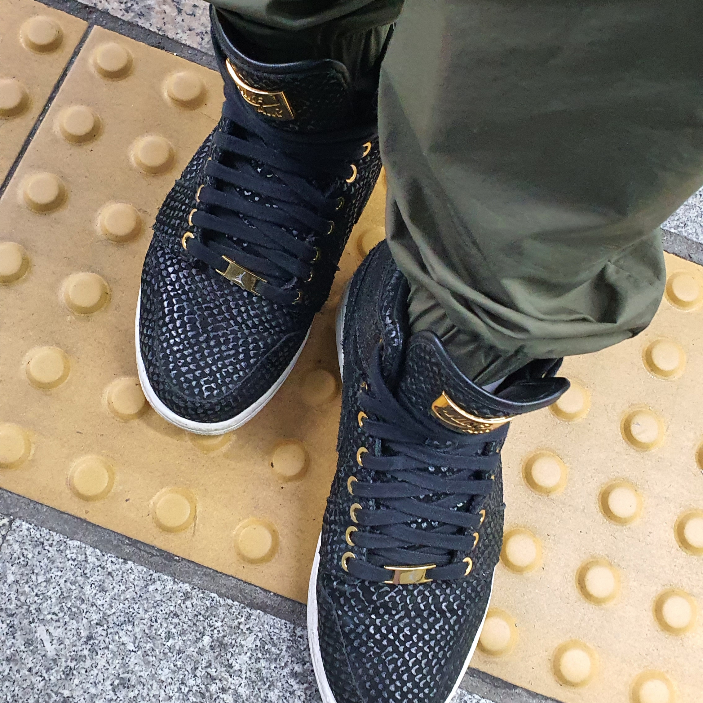 Jordan 1 Retro Pinnacle Black 착용 스타일