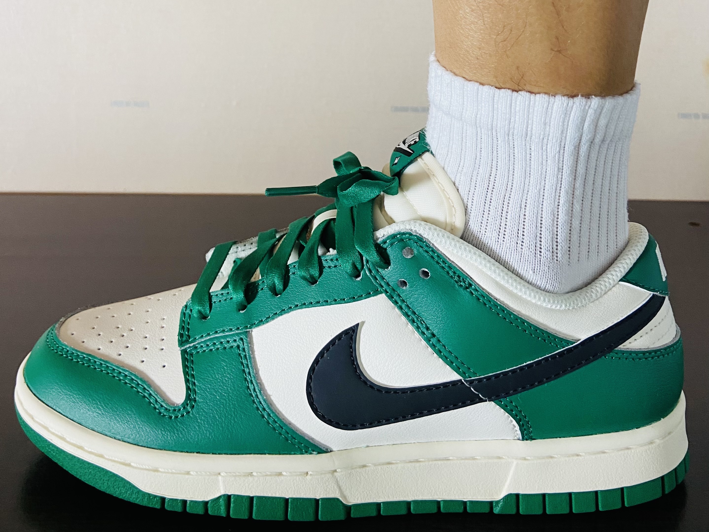 Nike Dunk Low Retro SE Jackpot Malachite 착용 스타일