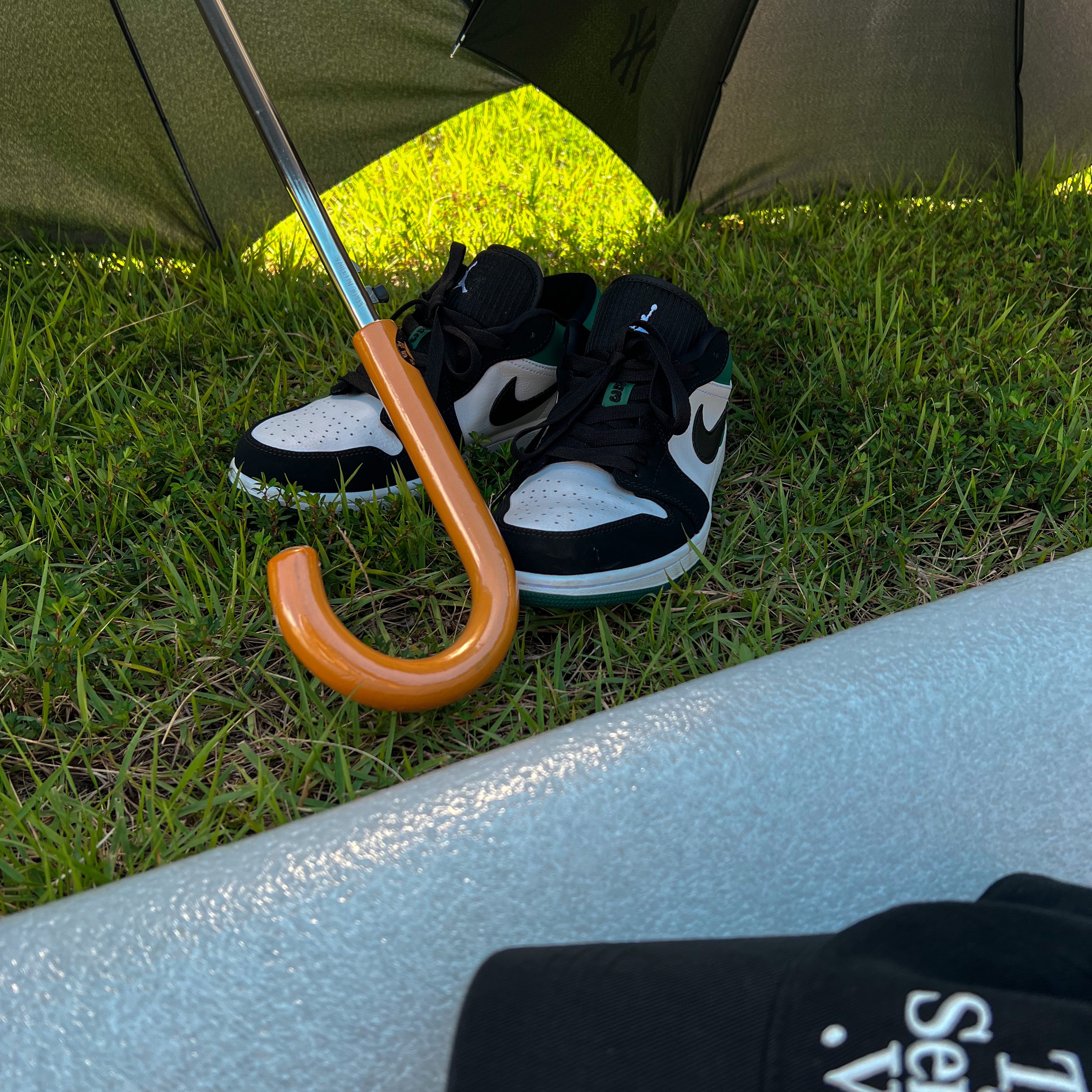 Jordan 1 Low White Black Mystic Green 착용 스타일