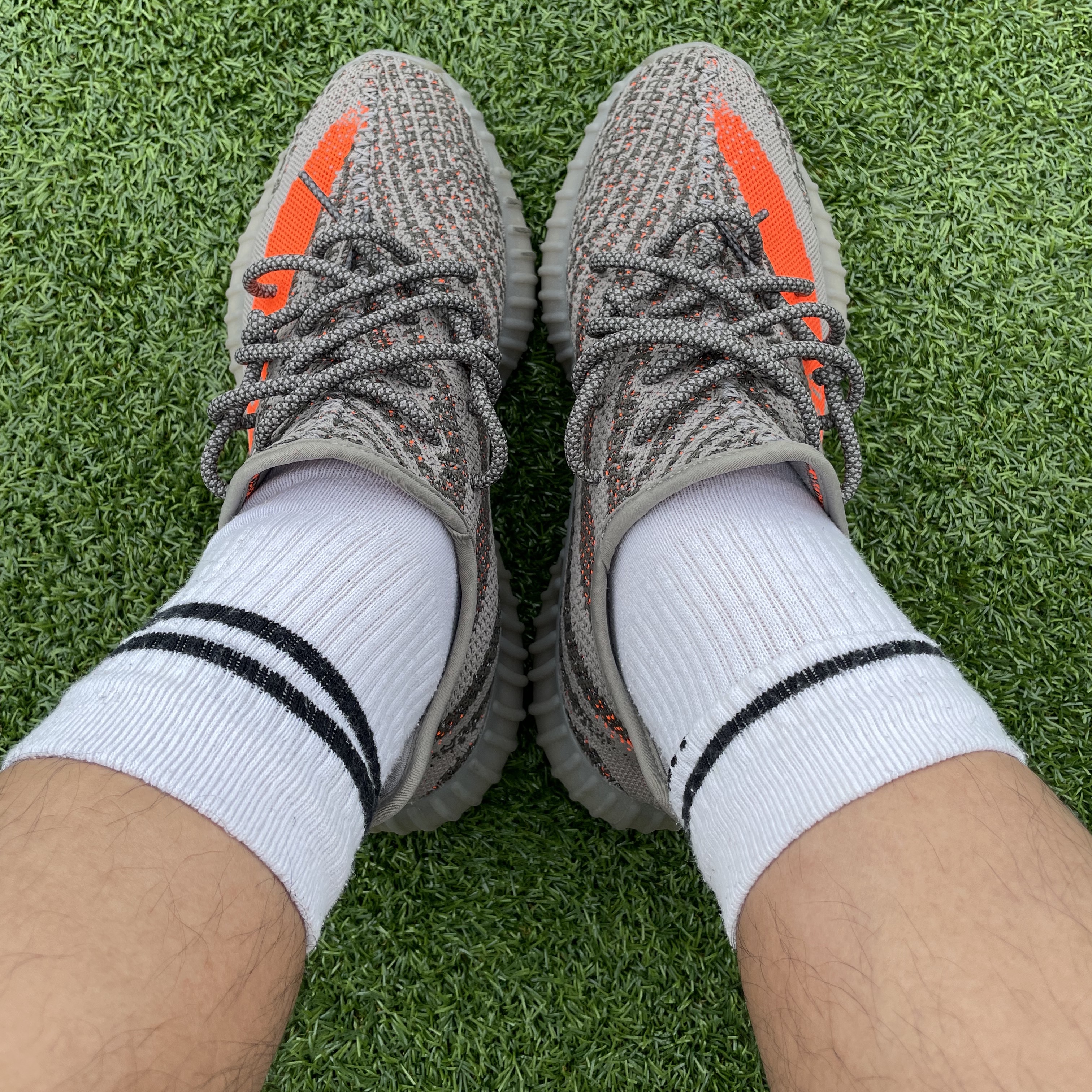 Adidas Yeezy Boost 350 V2 Beluga - Reflective 착용 스타일 - 1