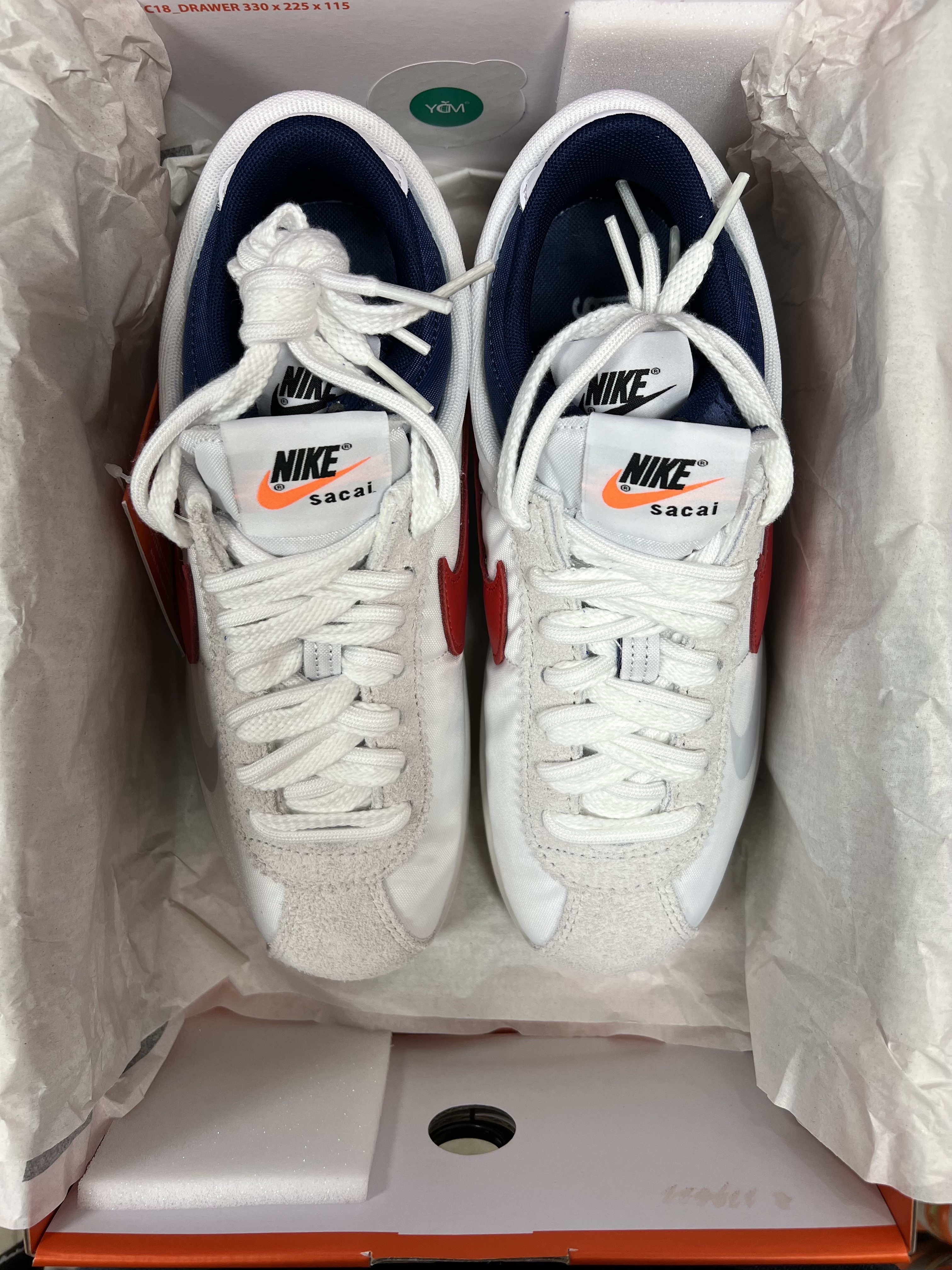 Nike x Sacai Zoom Cortez SP White and University Red 착용 스타일