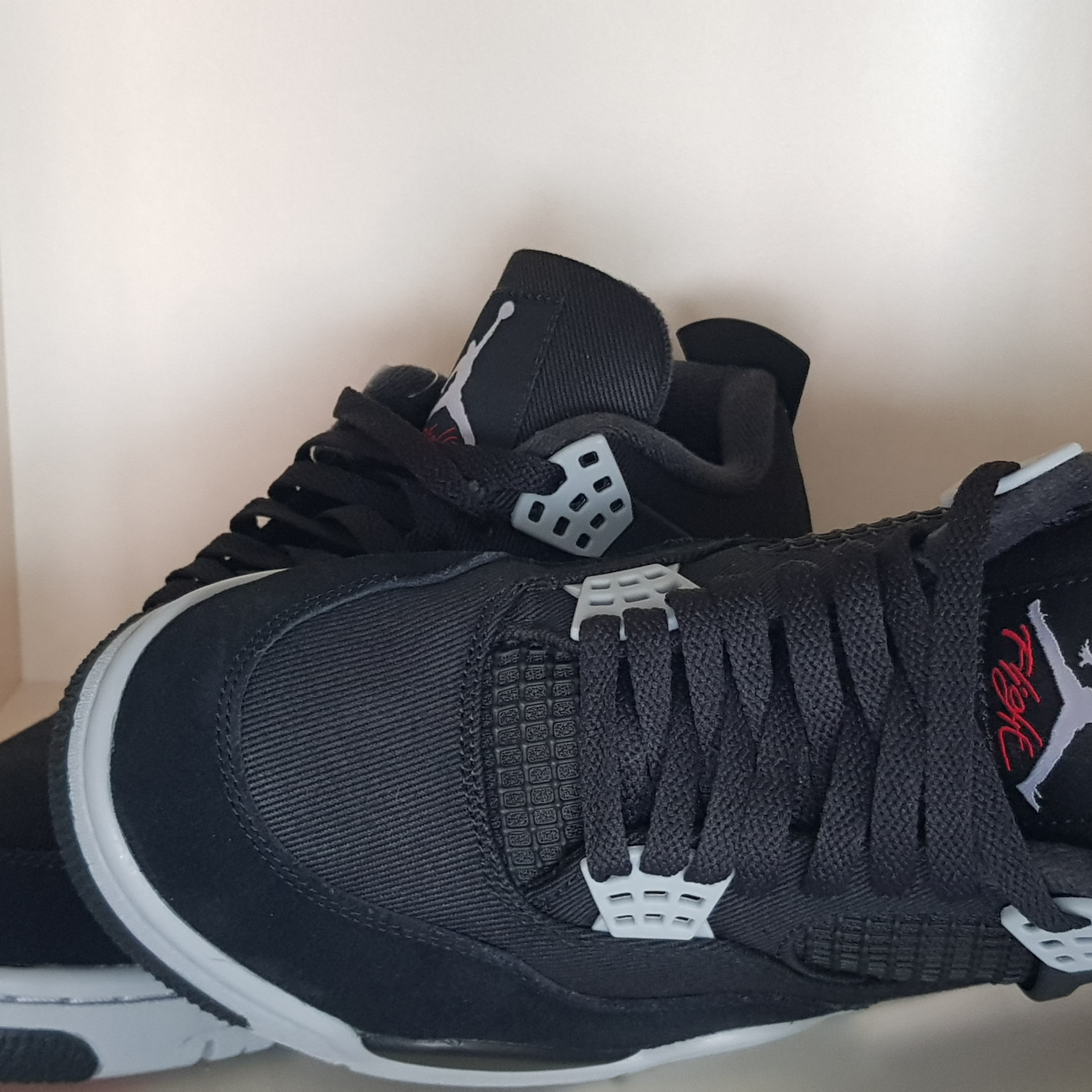 Jordan 4 Retro SE Black and Light Steel 착용 스타일 - 4