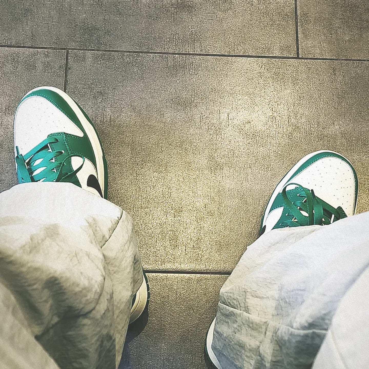 Nike Dunk Low Retro SE Jackpot Malachite 착용 스타일