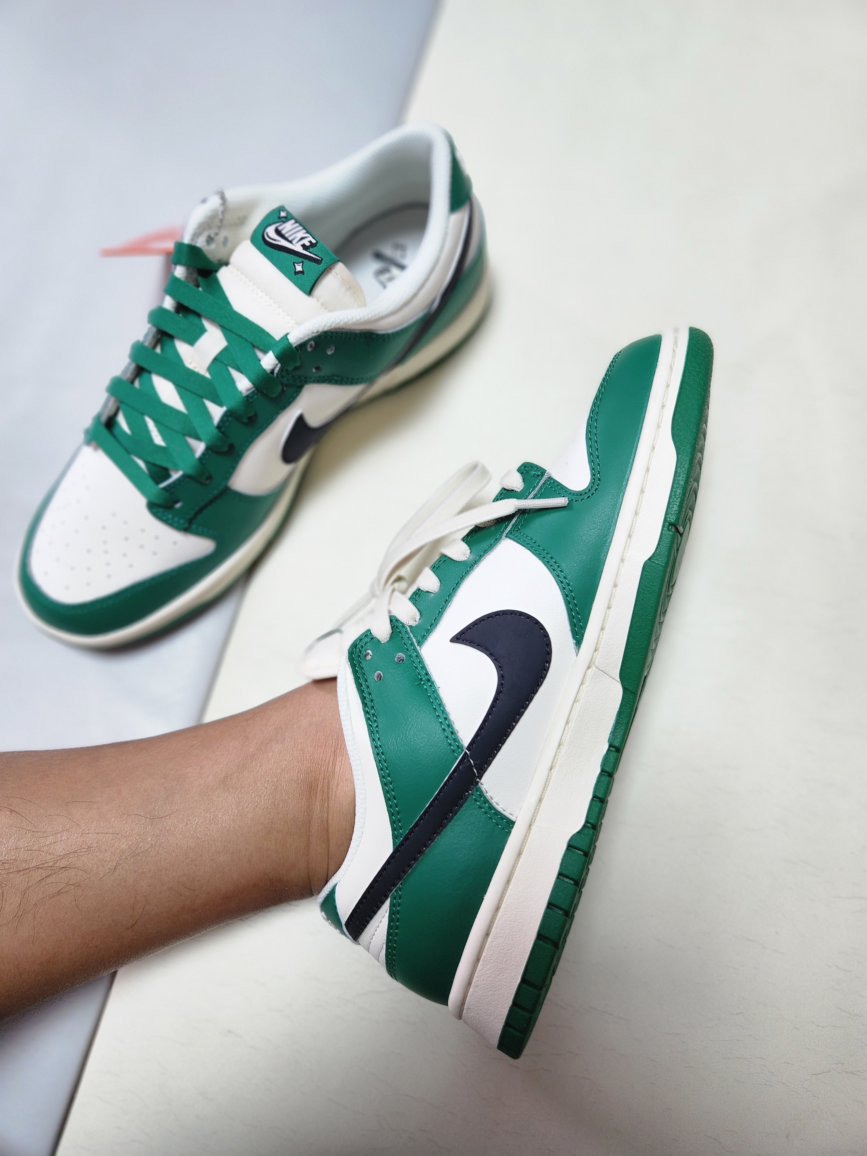 Nike Dunk Low Retro SE Jackpot Malachite 착용 스타일 - 1