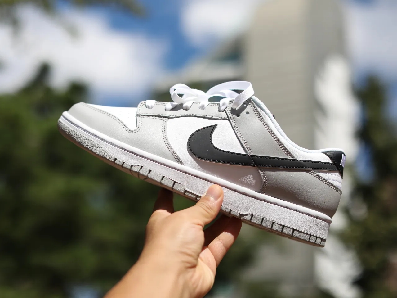 Nike Dunk Low Retro SE Jackpot Grey Fog 착용 스타일 - 2