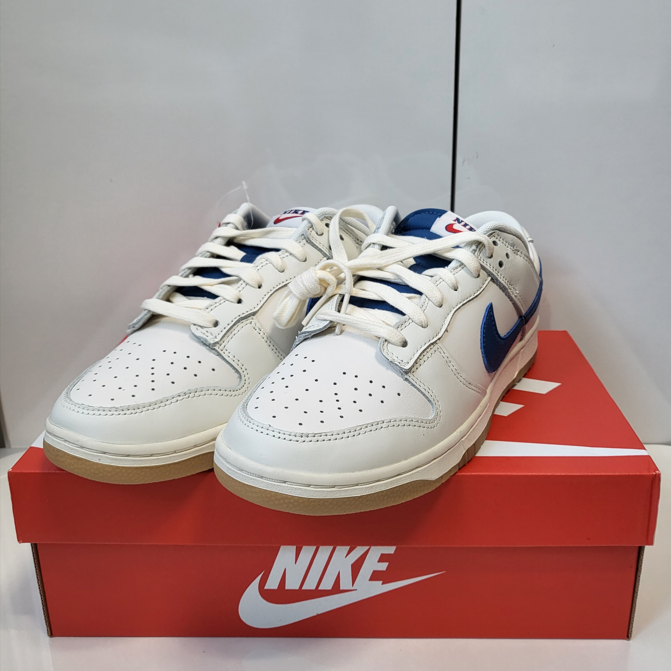 Nike Dunk Low SE Sail Dark Marina Blue 착용 스타일
