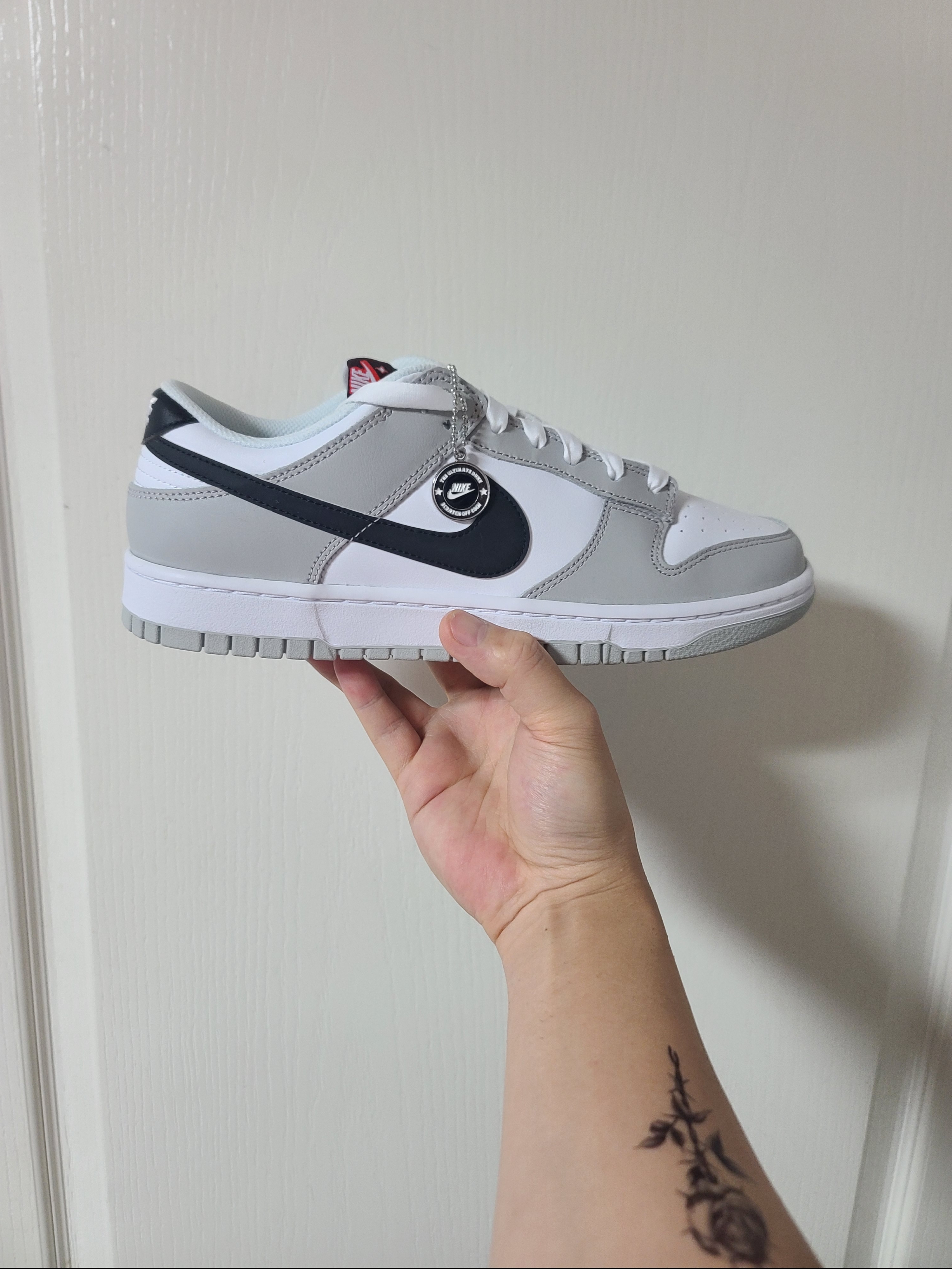 Nike Dunk Low Retro SE Jackpot Grey Fog 착용 스타일 - 1