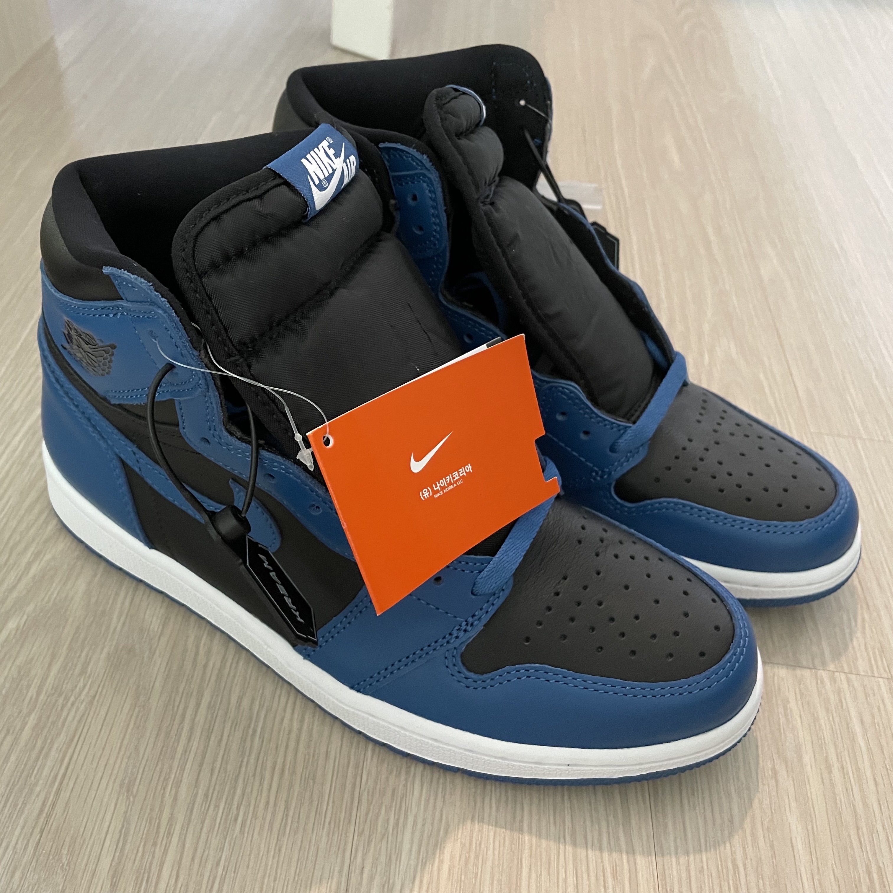 Jordan 1 Retro High OG Dark Marina Blue 착용 스타일