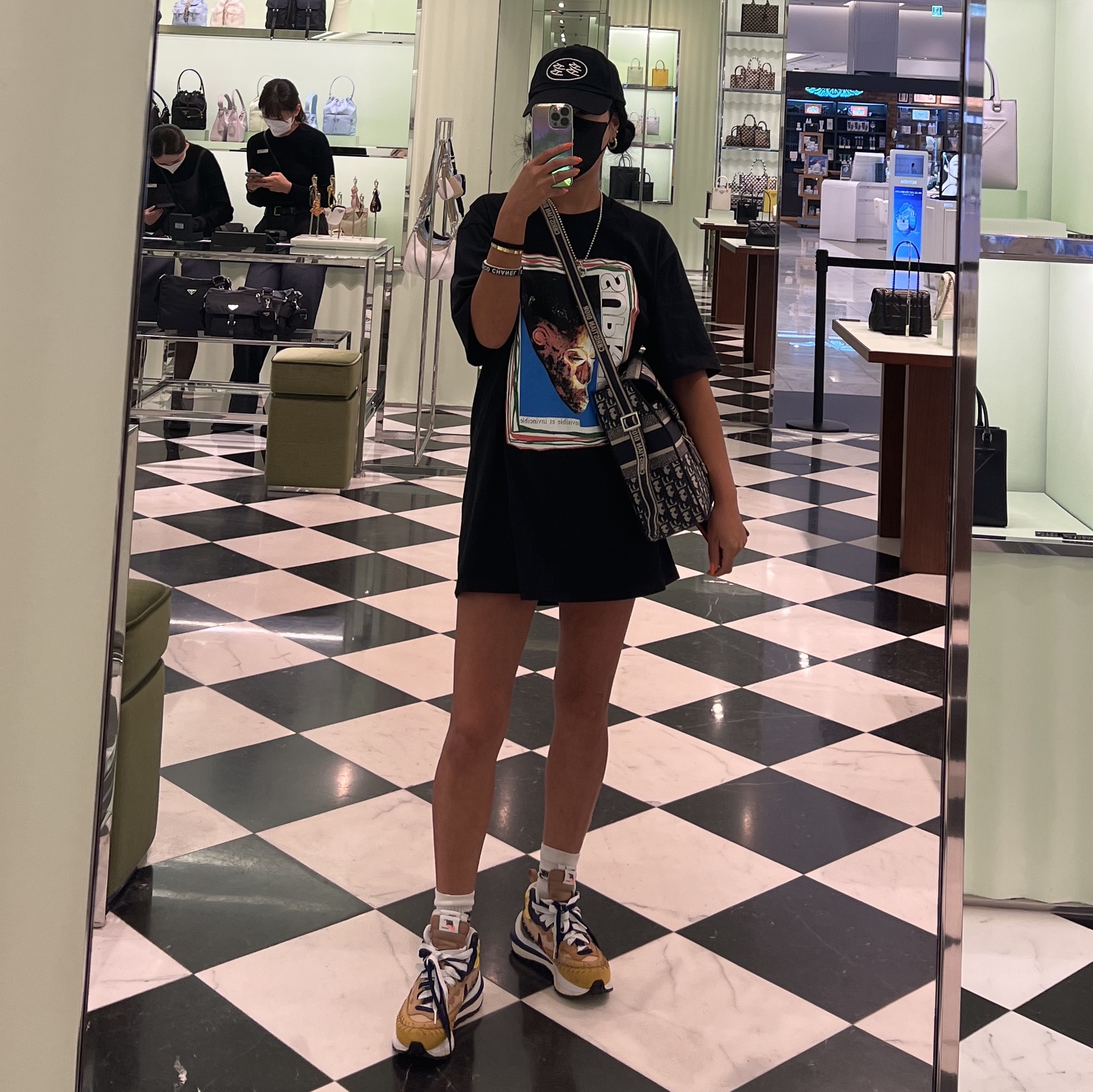 Nike x Sacai x Jean Paul Gaultier VaporWaffle Sesame Blue Void, Supreme Mask T-Shirt Black - 22SS 착용 스타일