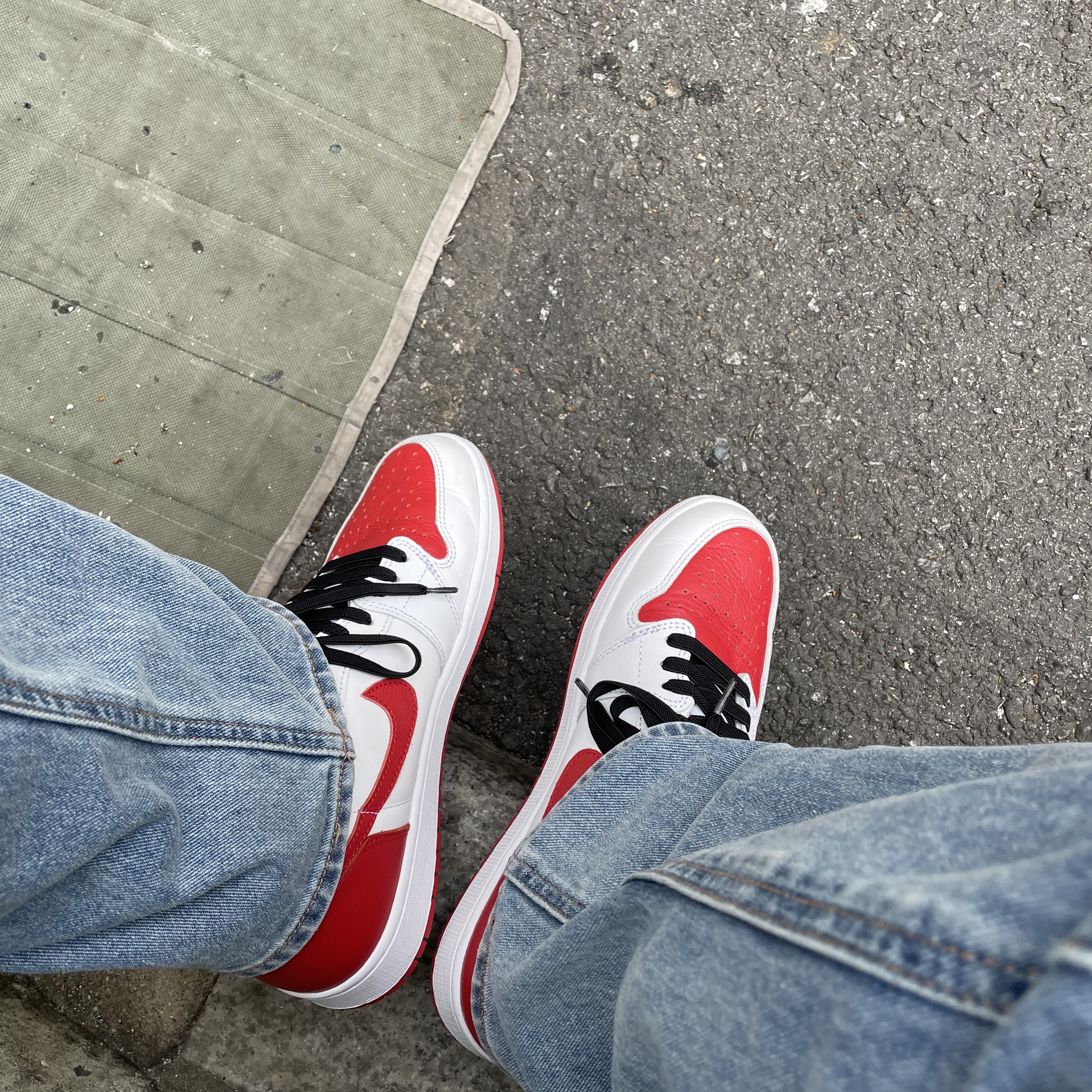 Jordan 1 Retro High OG Heritage 착용 스타일 - 2