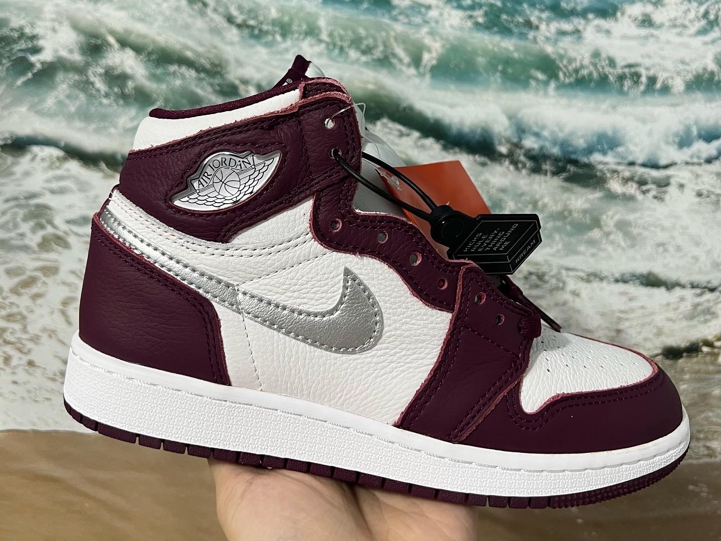 (GS) Jordan 1 Retro High OG Bordeaux 착용 스타일 - 1