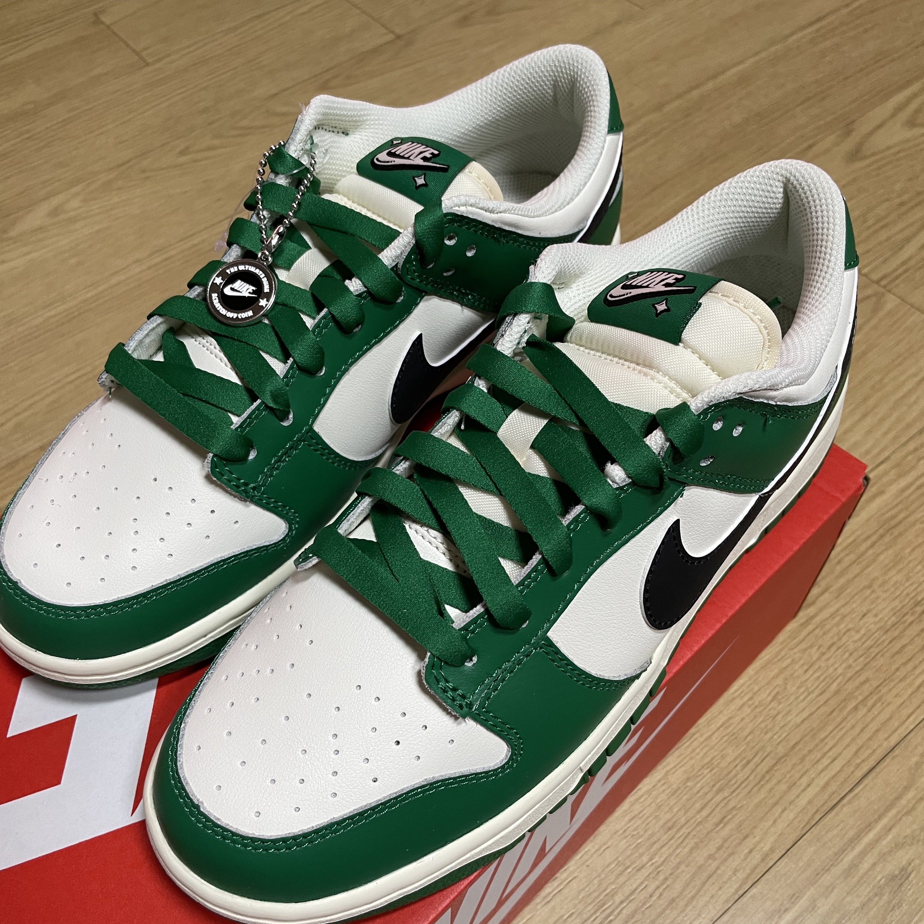Nike Dunk Low Retro SE Jackpot Malachite 착용 스타일 - 1