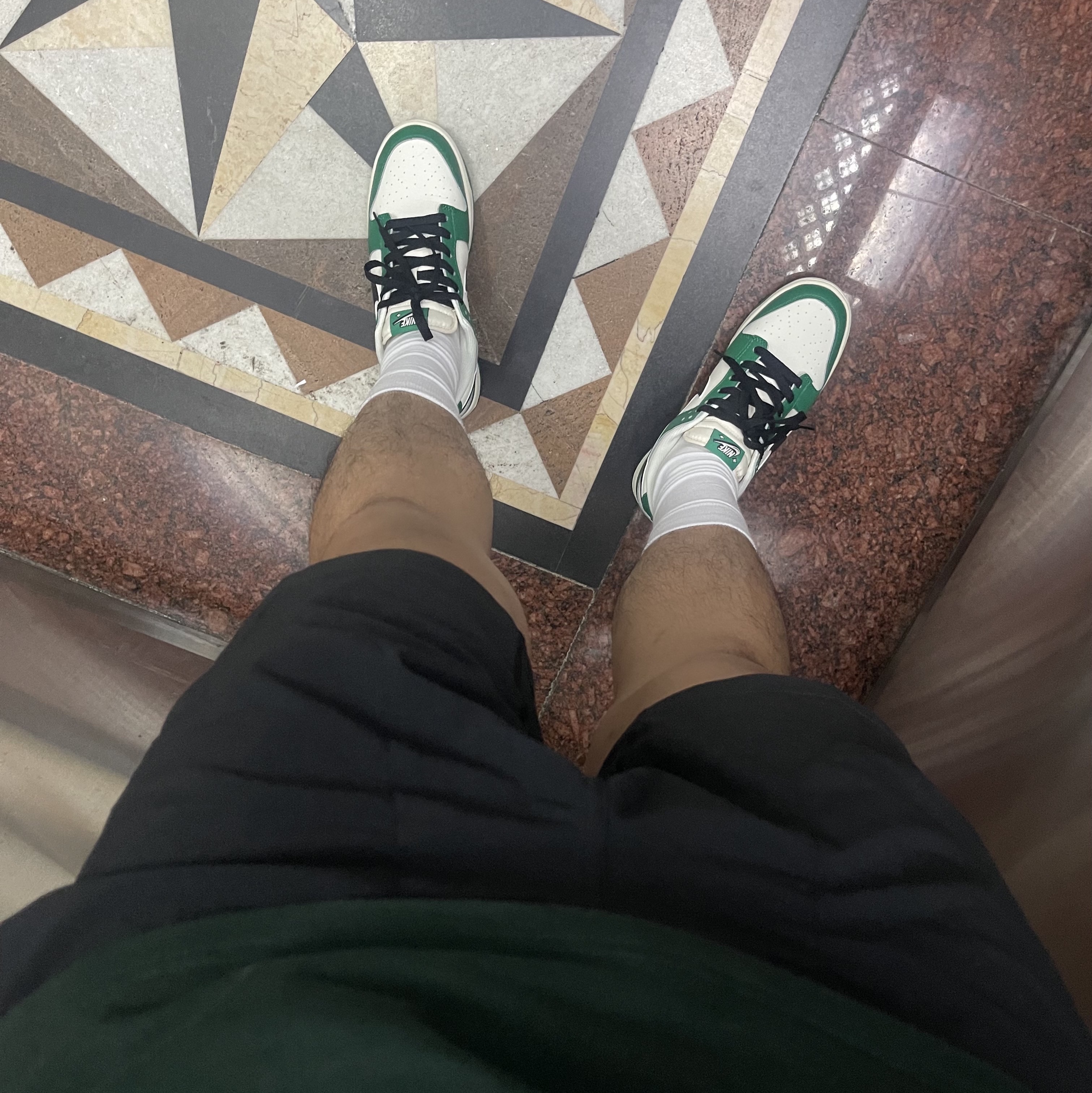 Nike Dunk Low Retro SE Jackpot Malachite 착용 스타일