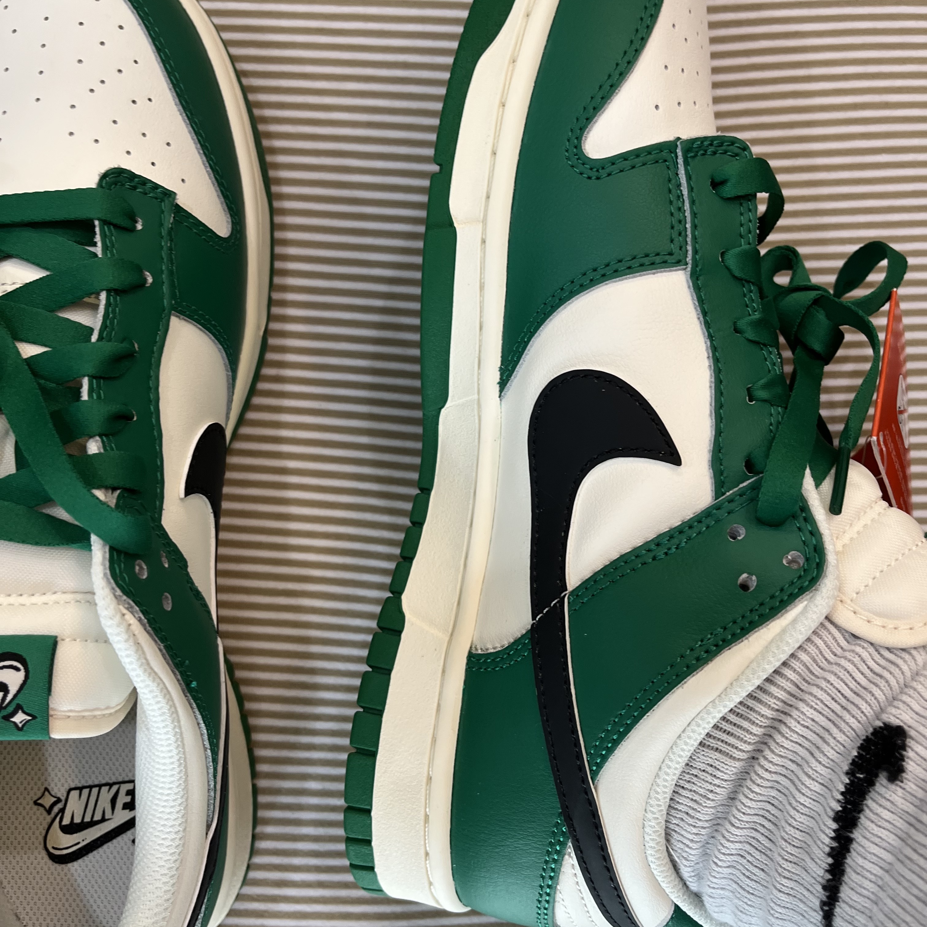 Nike Dunk Low Retro SE Jackpot Malachite 착용 스타일