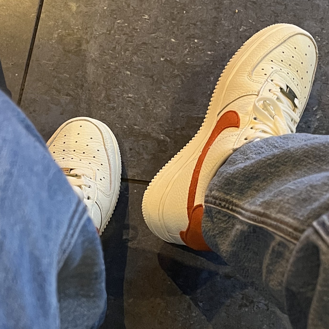 Nike Air Force 1 '07 Craft Mantra Orange 착용 스타일