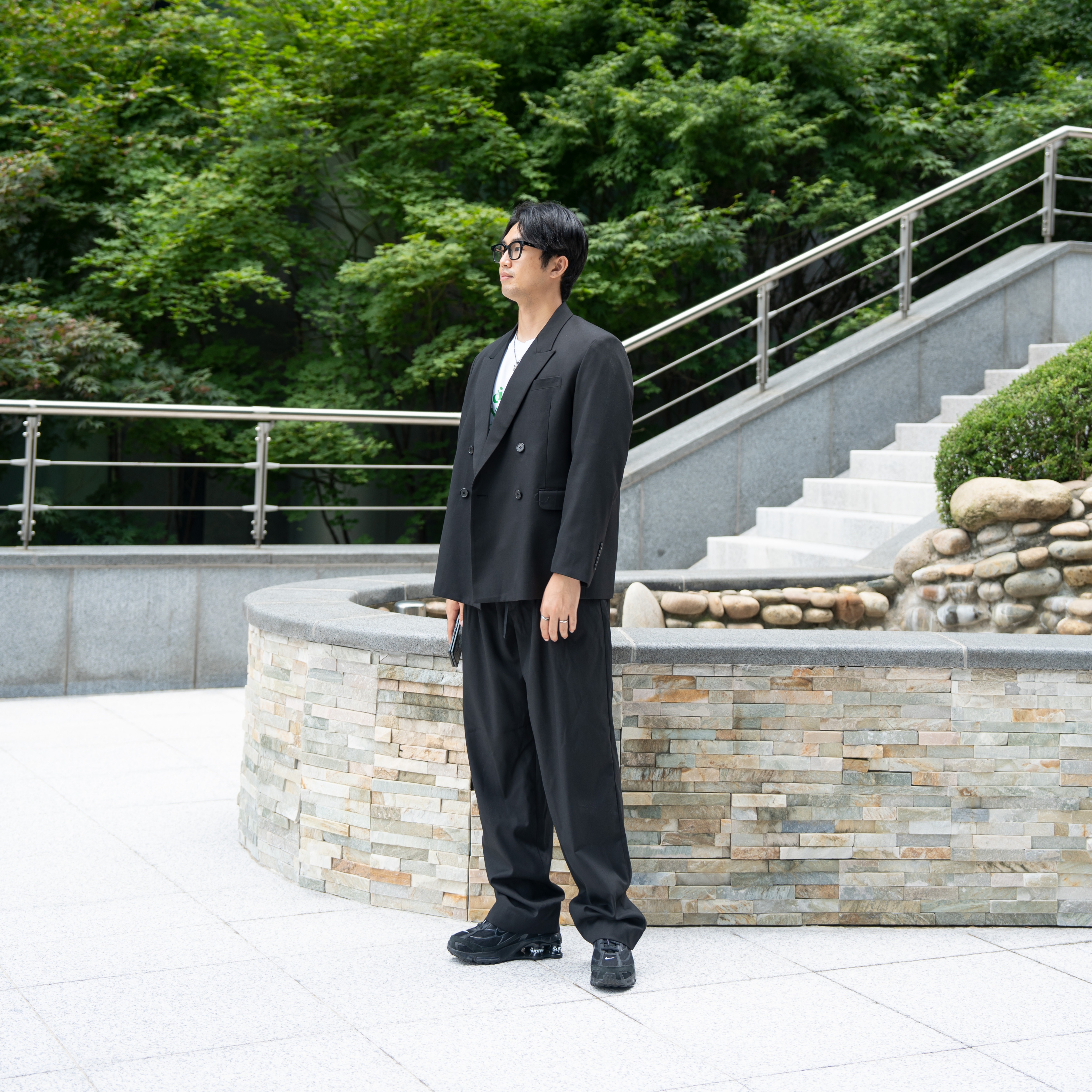 Nike x Supreme Shox Ride 2 SP Black 착용 스타일 - 1