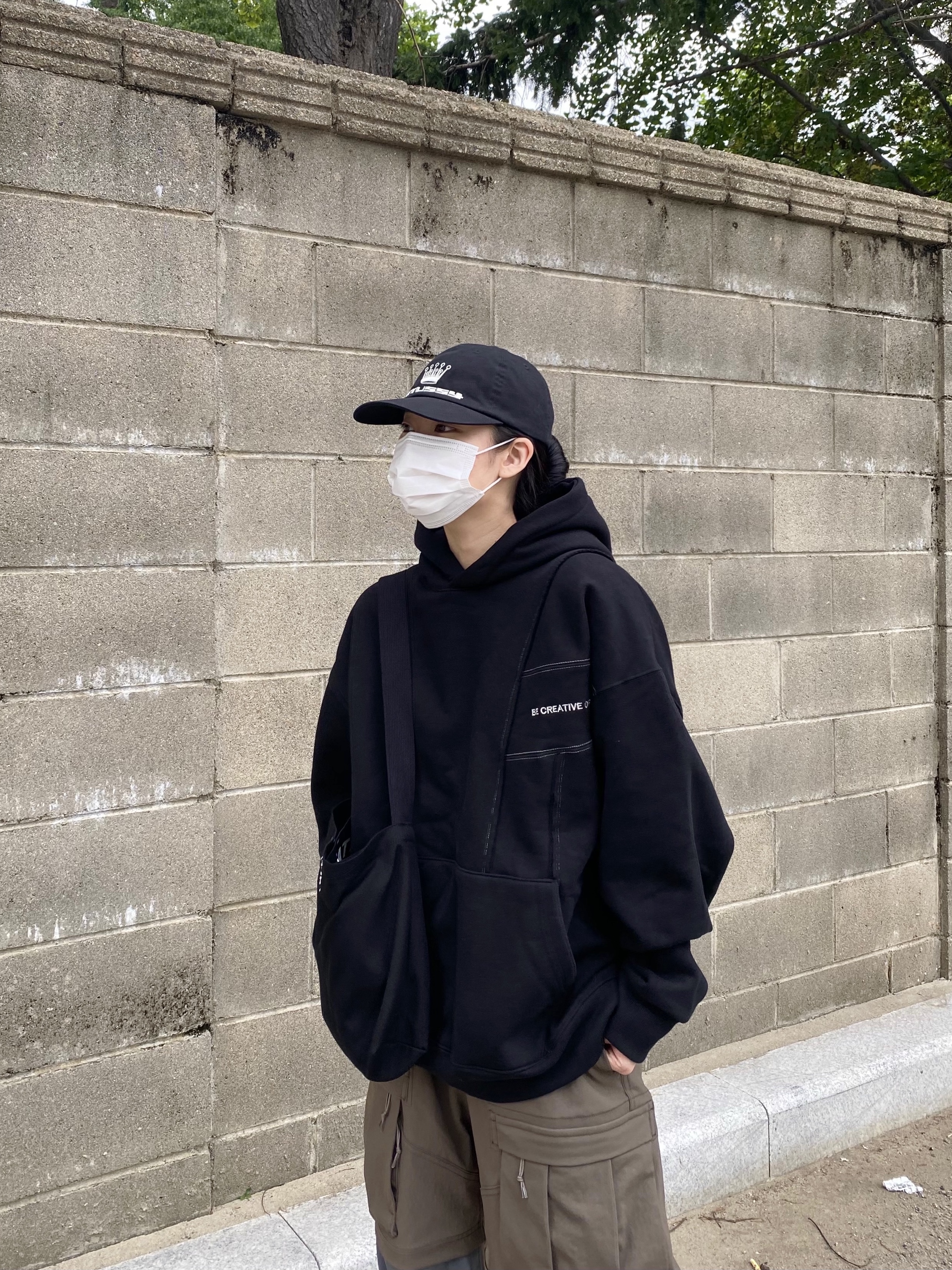 Asics x JJJJound Gel-Kayano 14 Silver Black, Nike NRG ACG Smith Summit Cargo Pants Ironstone - Asia 착용 스타일 - 1
