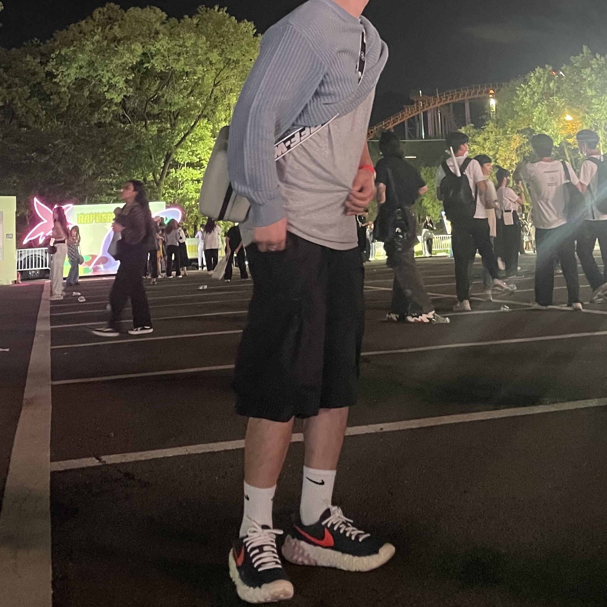 Nike Overbreak Armory Navy, Off-White x Amore Pacific Protection Box (Without Cosmetics) 착용 스타일