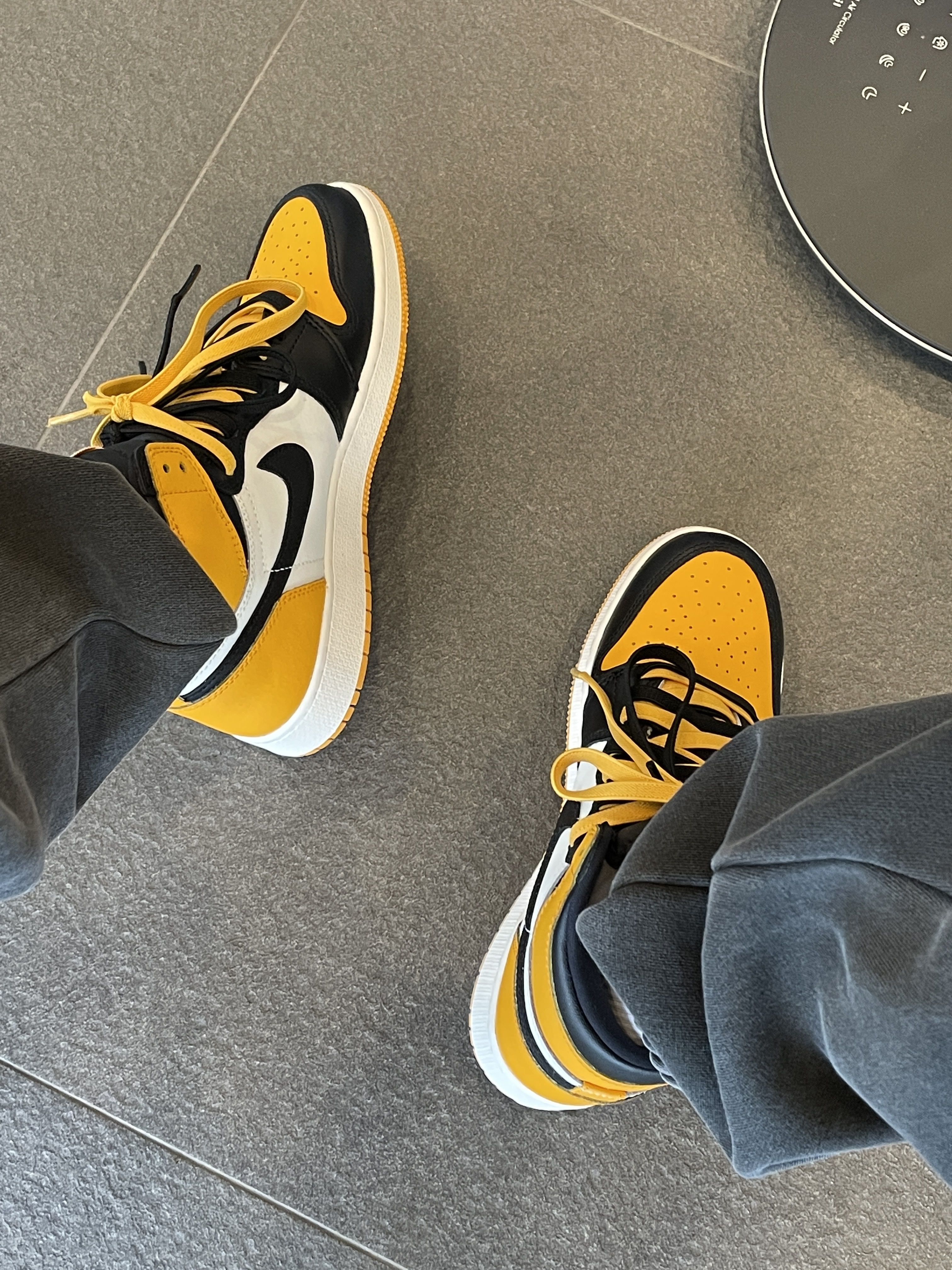 Jordan 1 Retro High OG Taxi, (GS) Jordan 1 Retro High OG Taxi 착용 스타일