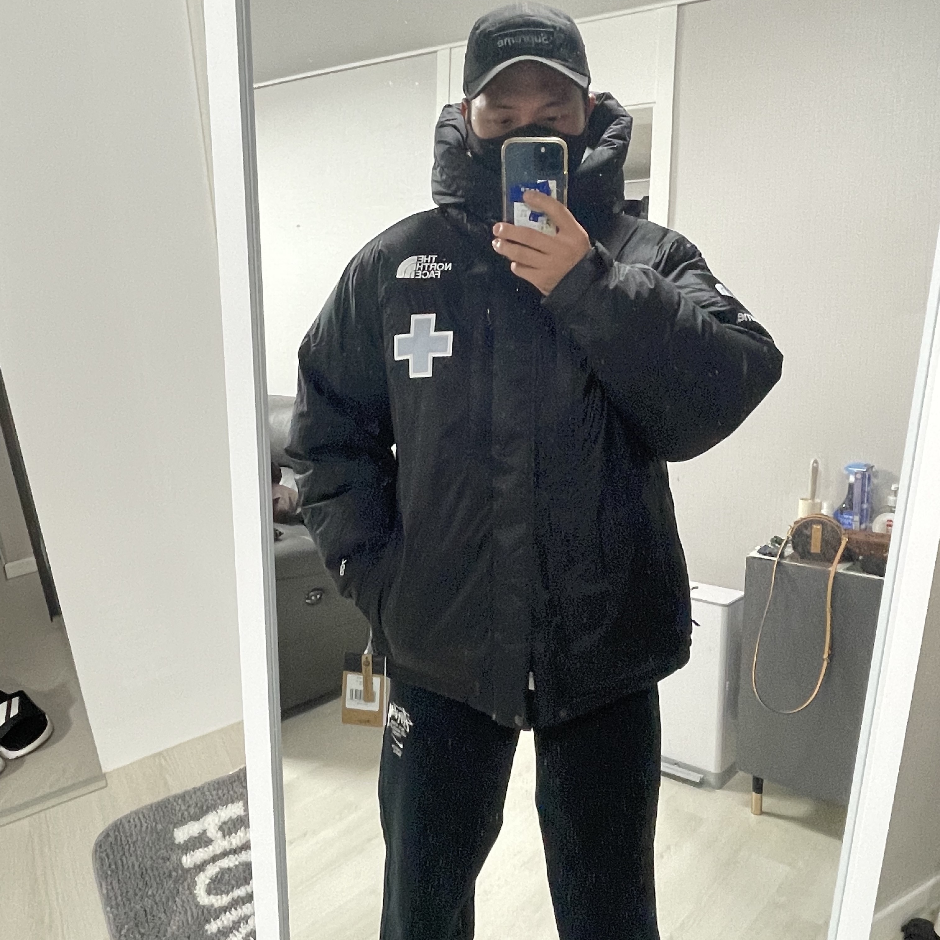 Supreme x The North Face Summit Series Rescue Baltoro Jacket Black - 22SS, Nike x Stussy NRG ZR Fleece Pants Black - US/EU 착용 스타일 - 1