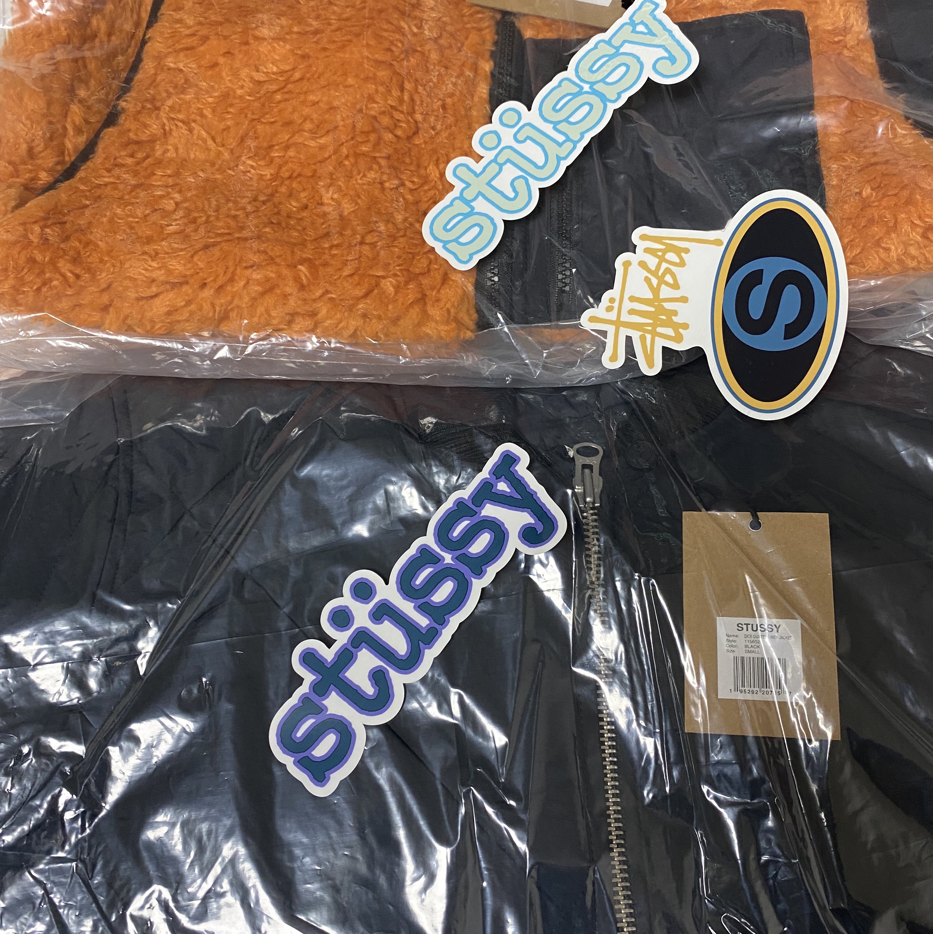 Stussy Dice Quilted Liner Jacket Black, Stussy Sherpa Vest Orange 착용 스타일 - 2