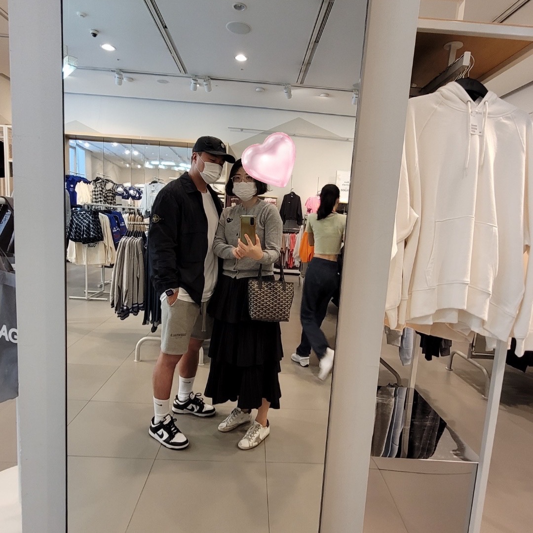 Stone Island 12321 Nylon Metal Garment Dyed Packable Overshirt Black - 22SS, Supreme x Stone Island Painted Camo Nylon 6-Panel Dark Teal - 20FW 착용 스타일