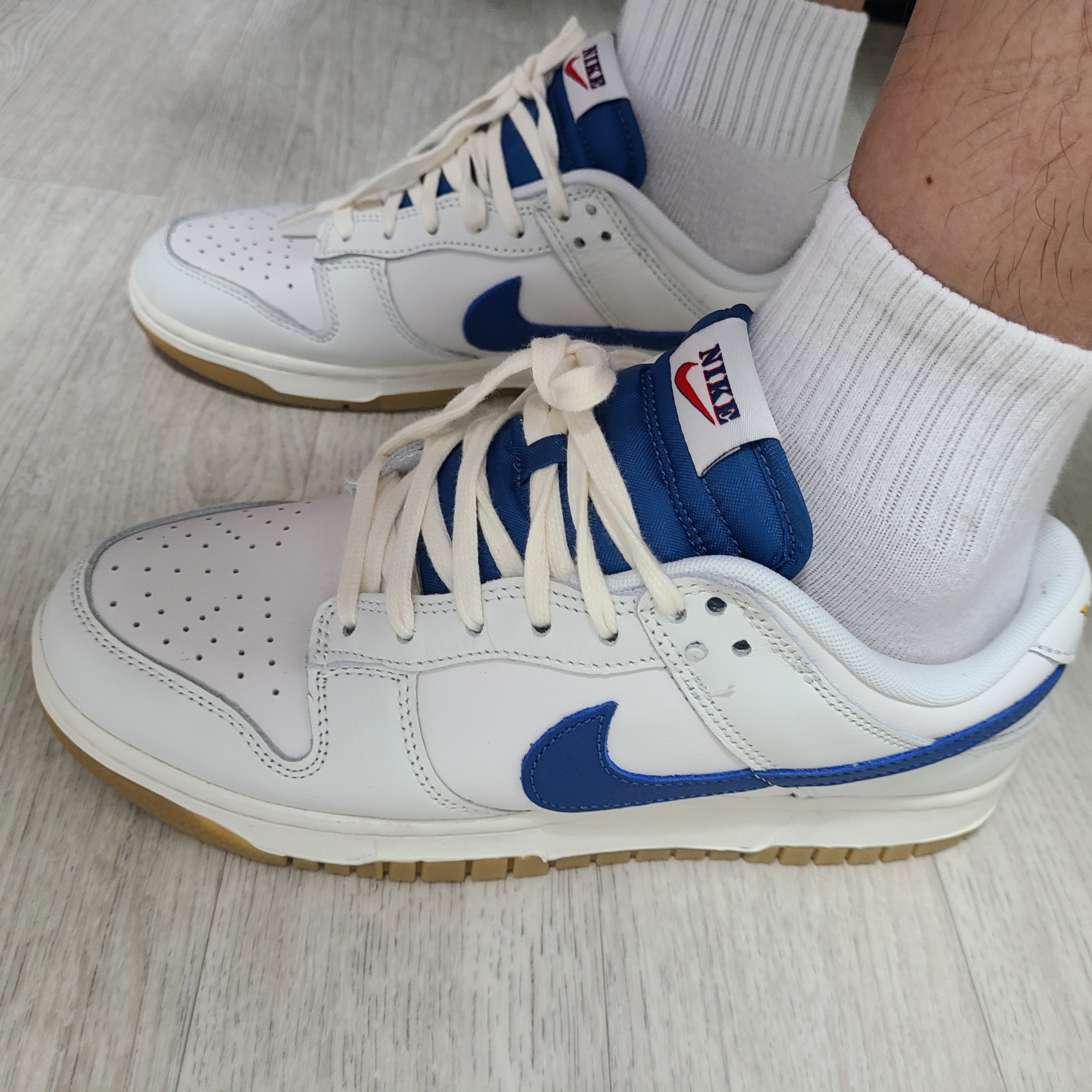 Nike Dunk Low SE Sail Dark Marina Blue, Nike x Stussy NRG FL Storm-Fit Pants Black (DO7170-010) 착용 스타일 - 3