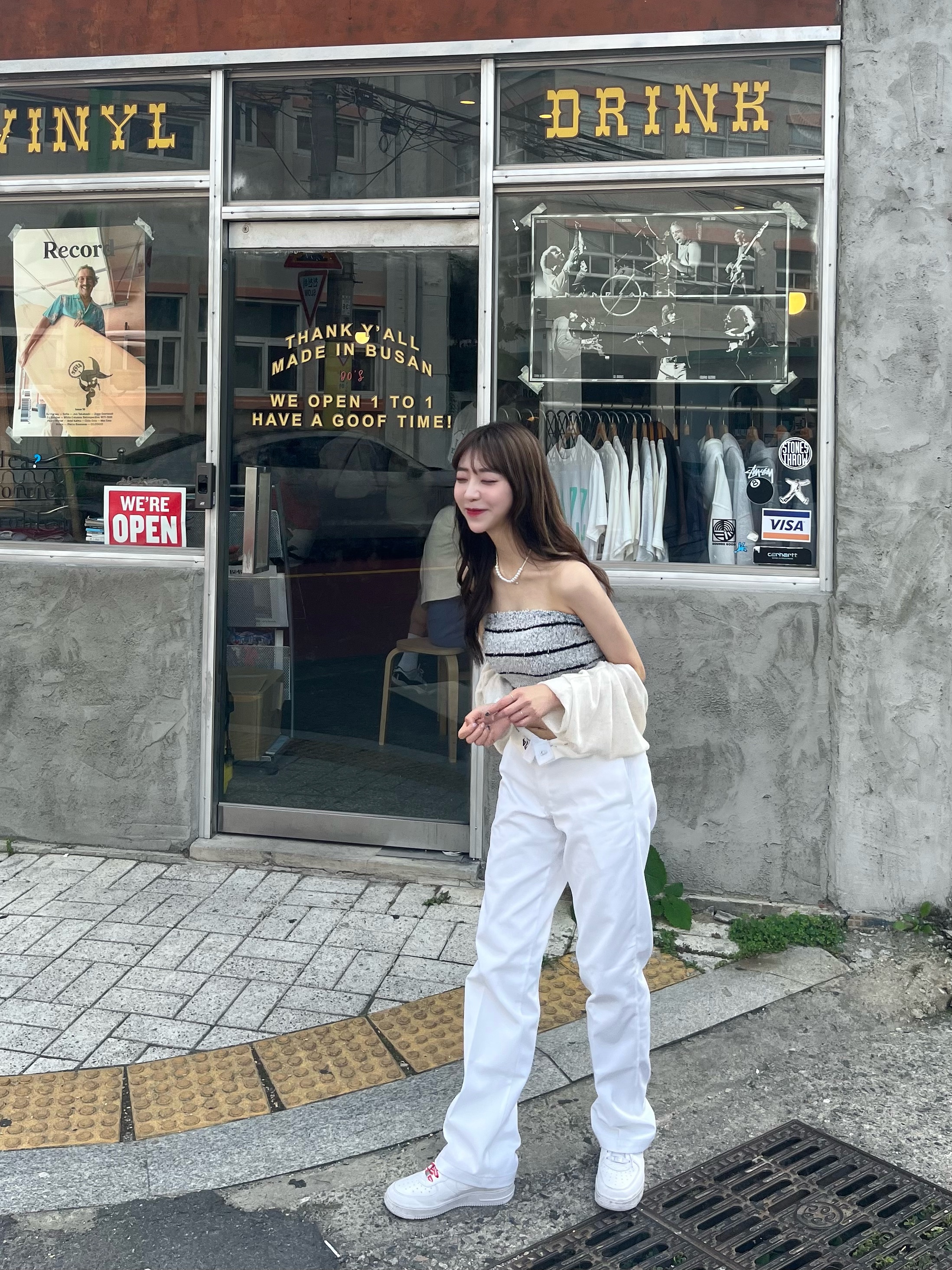 Nike x Supreme Air Force 1 Low White 착용 스타일 - 1