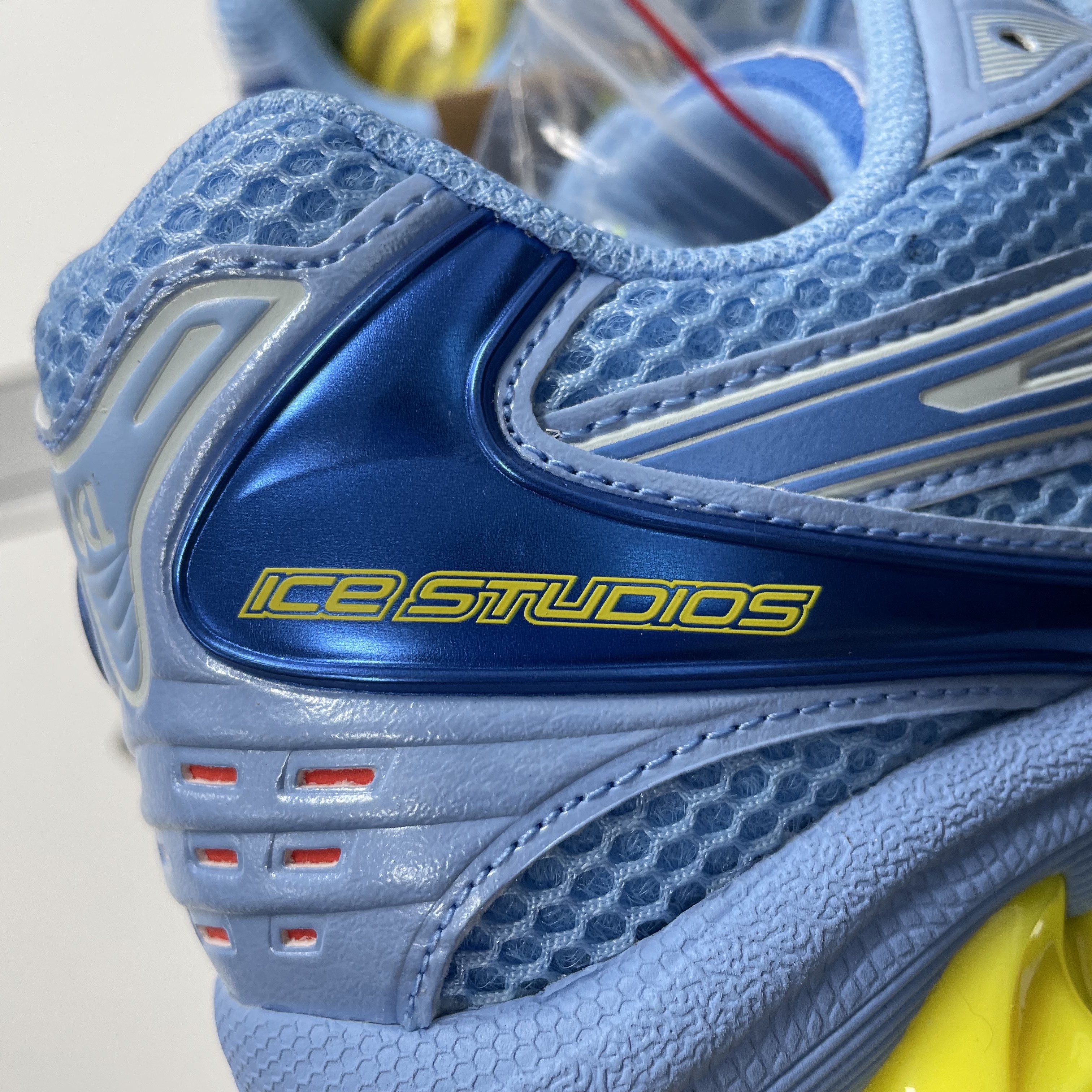 Asics x Ice Studios Gel-Kayano 14 Blue Bell 착용 스타일 - 2