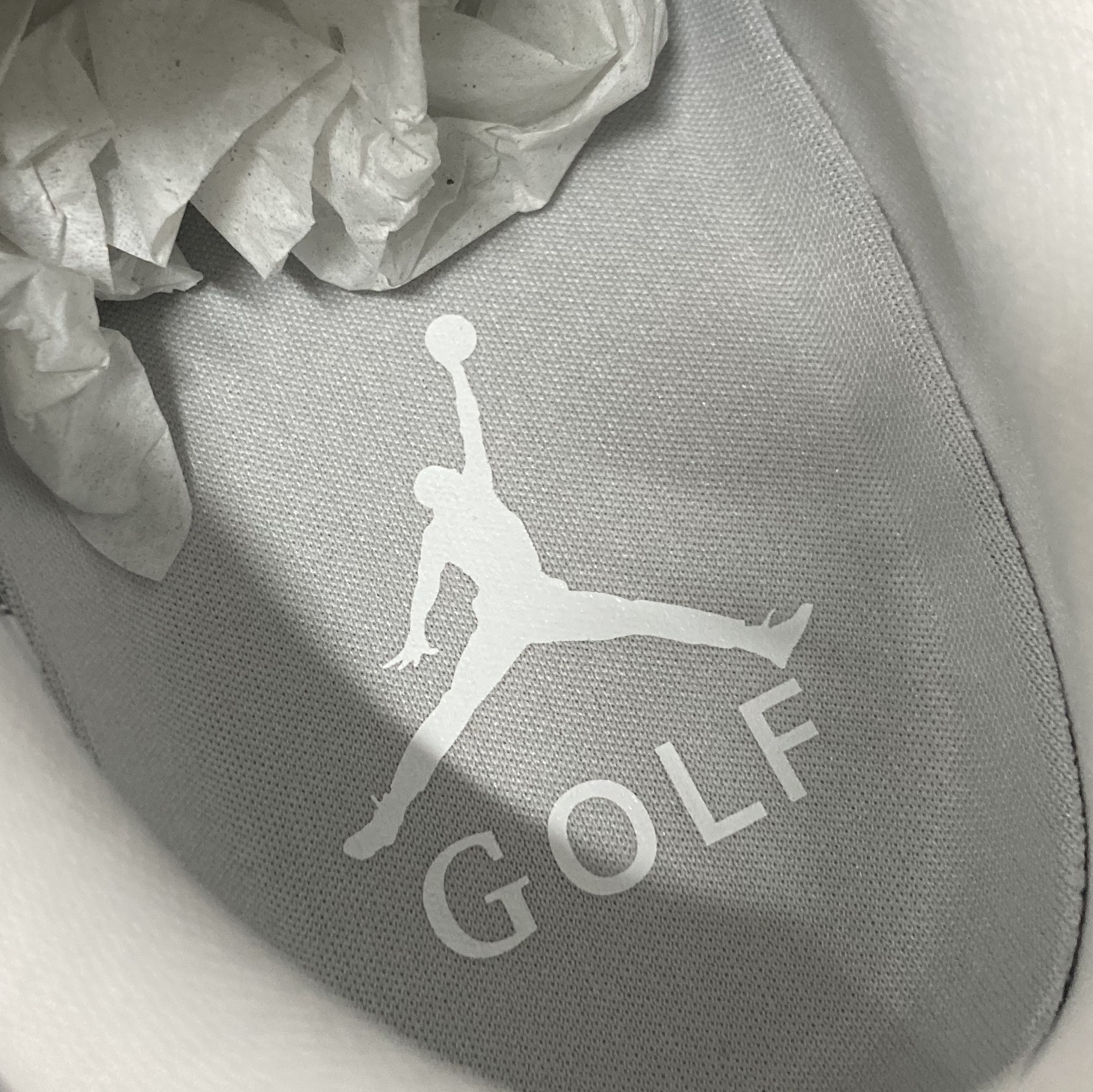 Jordan 1 Low Golf Triple White 착용 스타일 - 2