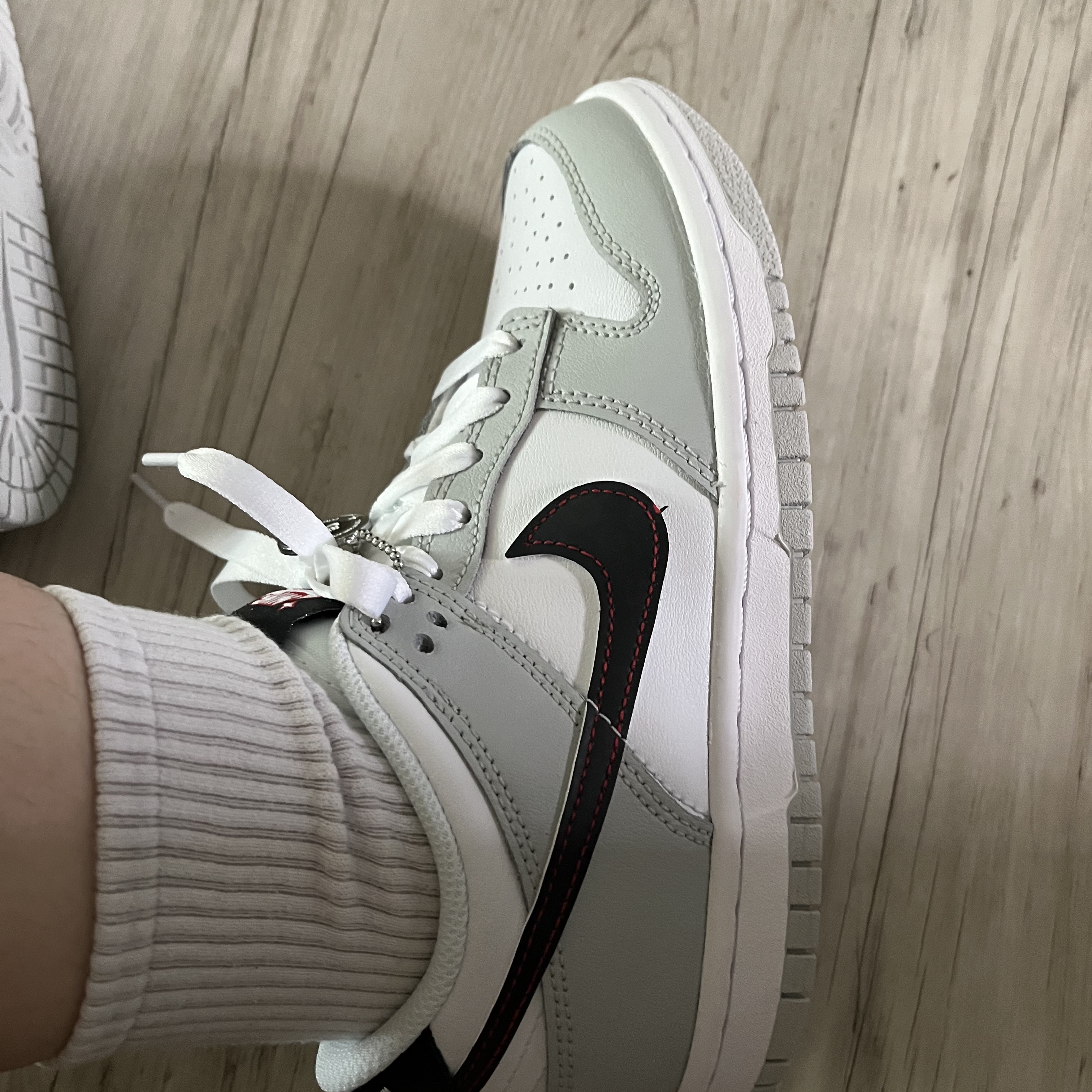 (GS) Nike Dunk Low SE Jackpot 착용 스타일 - 3