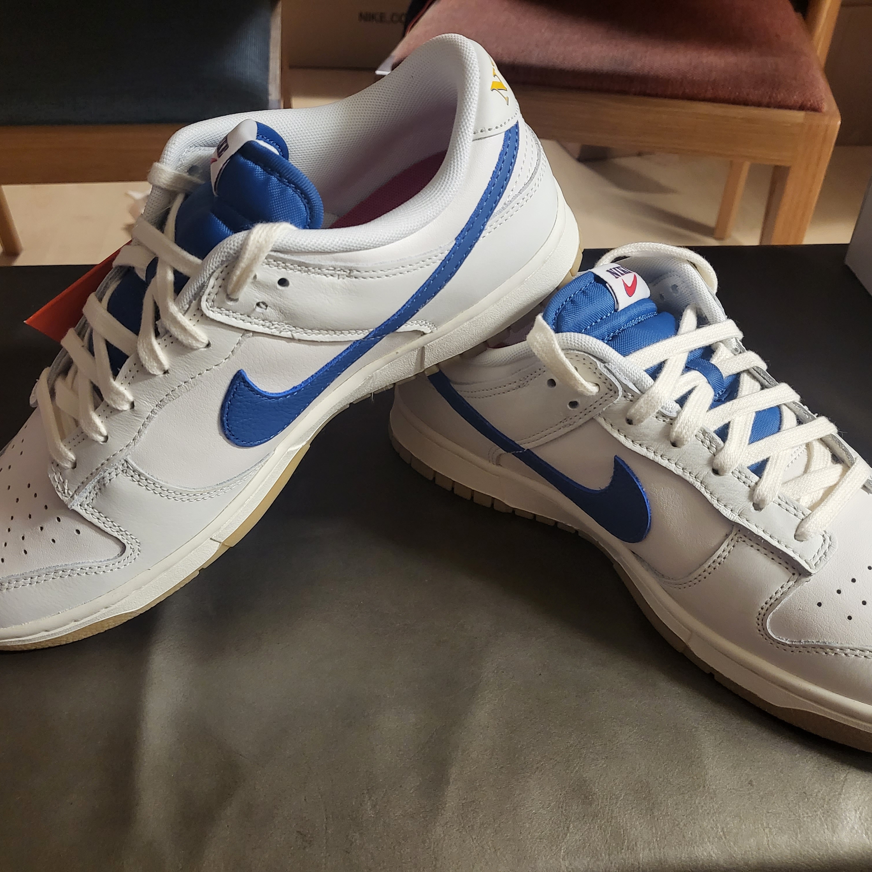 Nike Dunk Low Retro SE Jackpot Grey Fog, Nike Dunk Low SE Sail Dark Marina Blue 착용 스타일 - 4