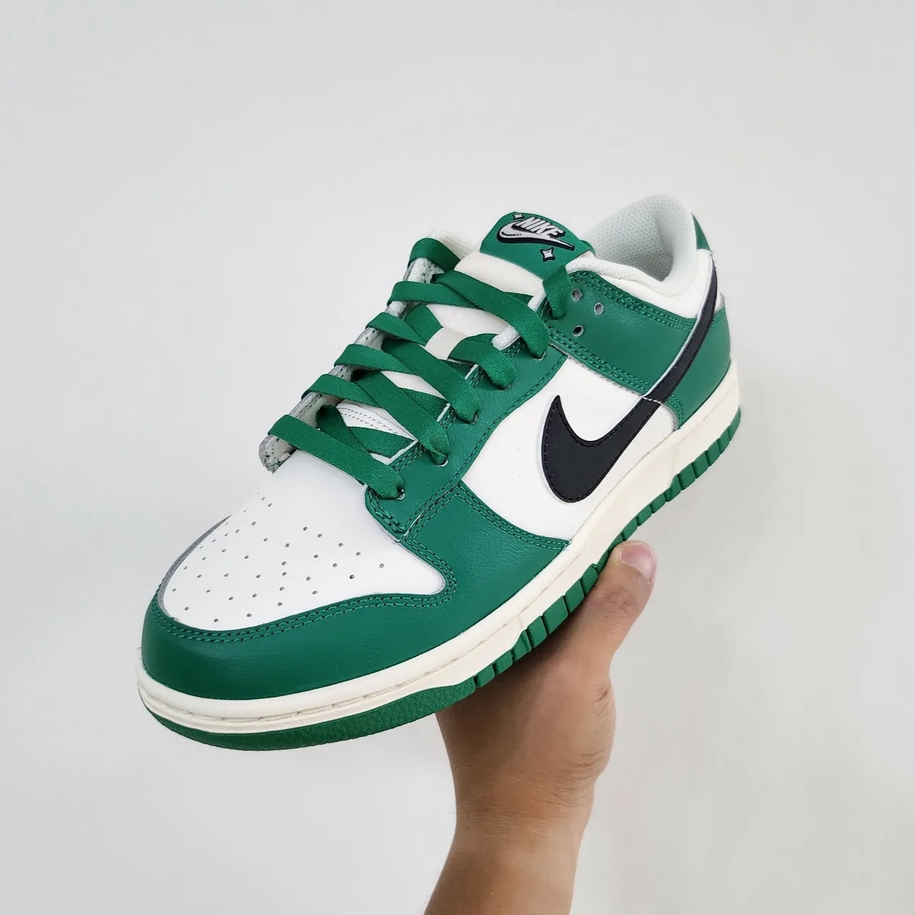Nike Dunk Low Retro SE Jackpot Malachite 착용 스타일 - 1