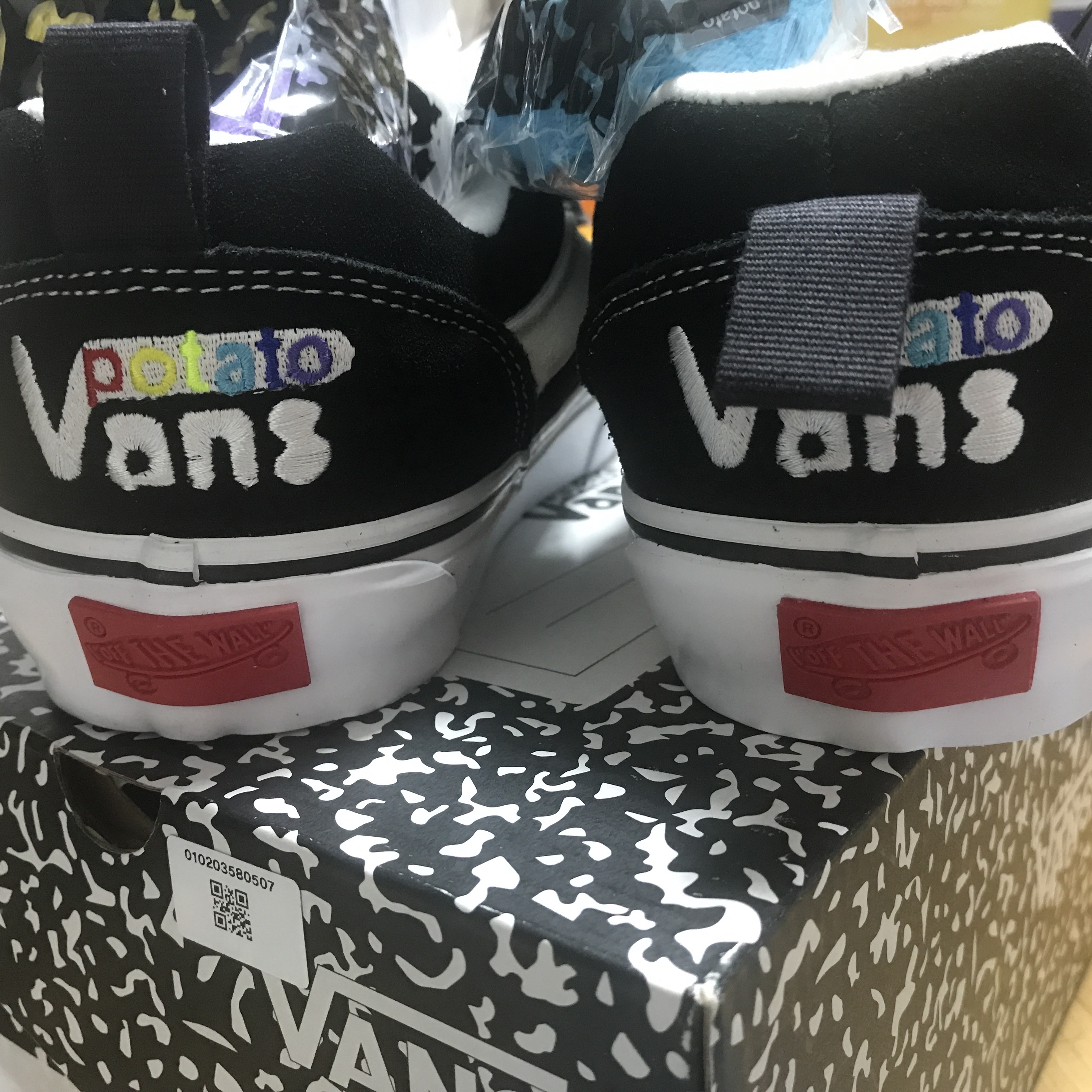 Vans Vault x Imran Potato Knu-Skool VR3 LX Black White 착용 스타일 - 5
