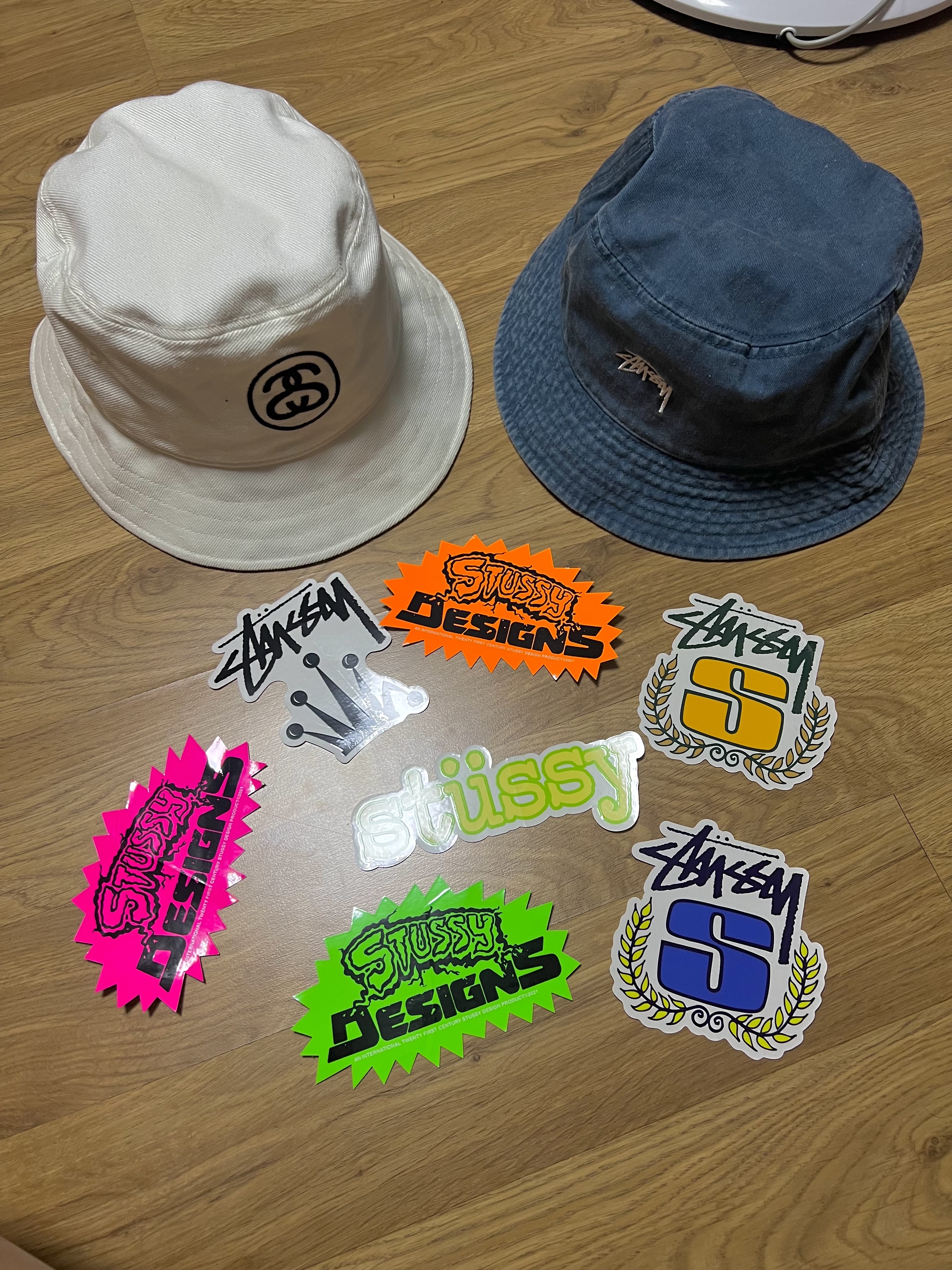 Stussy SS Link Deep Bucket Hat White, Stussy Washed Stock Bucket Hat Laguna Blue 착용 스타일