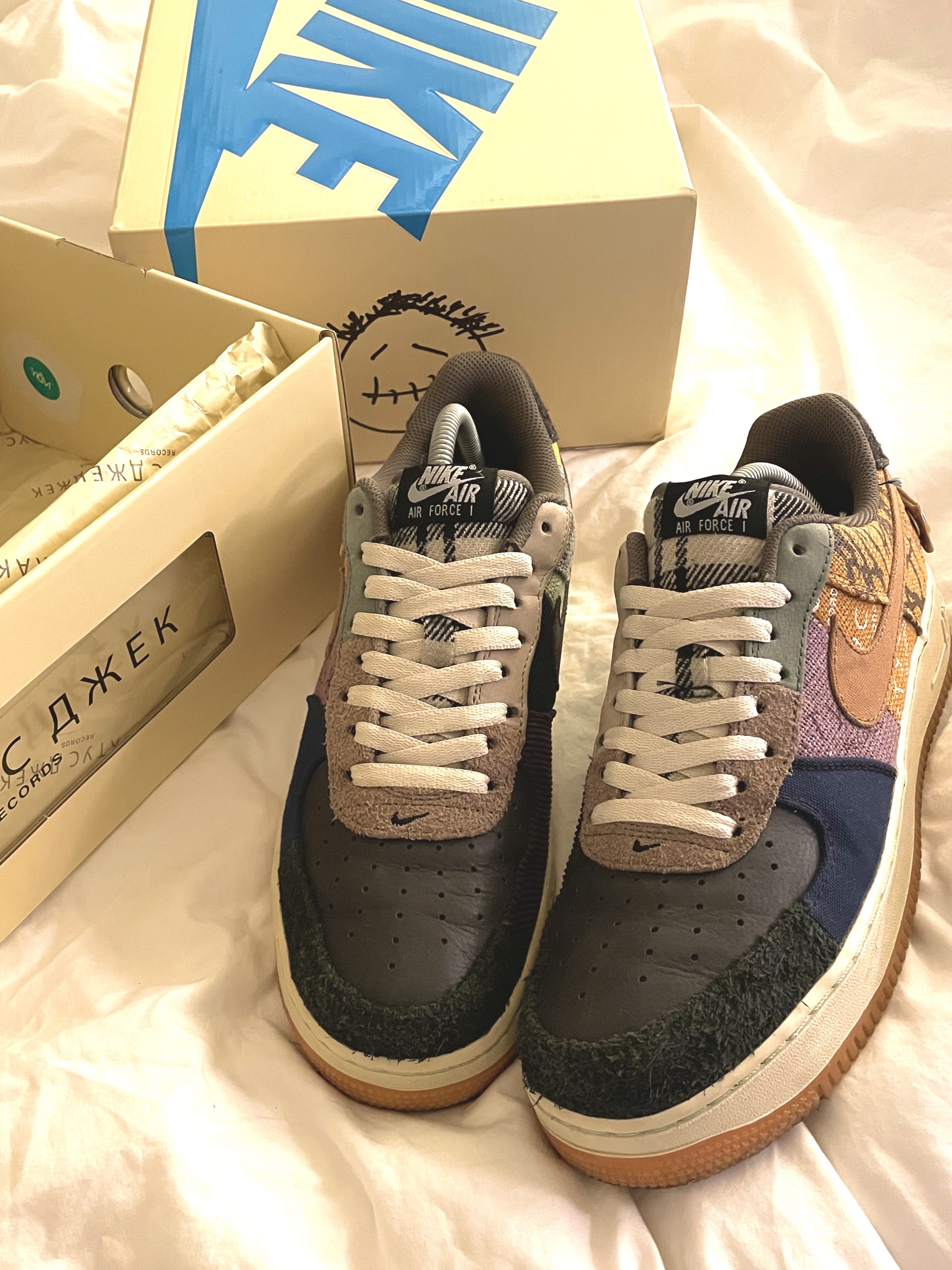Nike x Travis Scott Air Force 1 Low Cactus Jack 착용 스타일 - 3