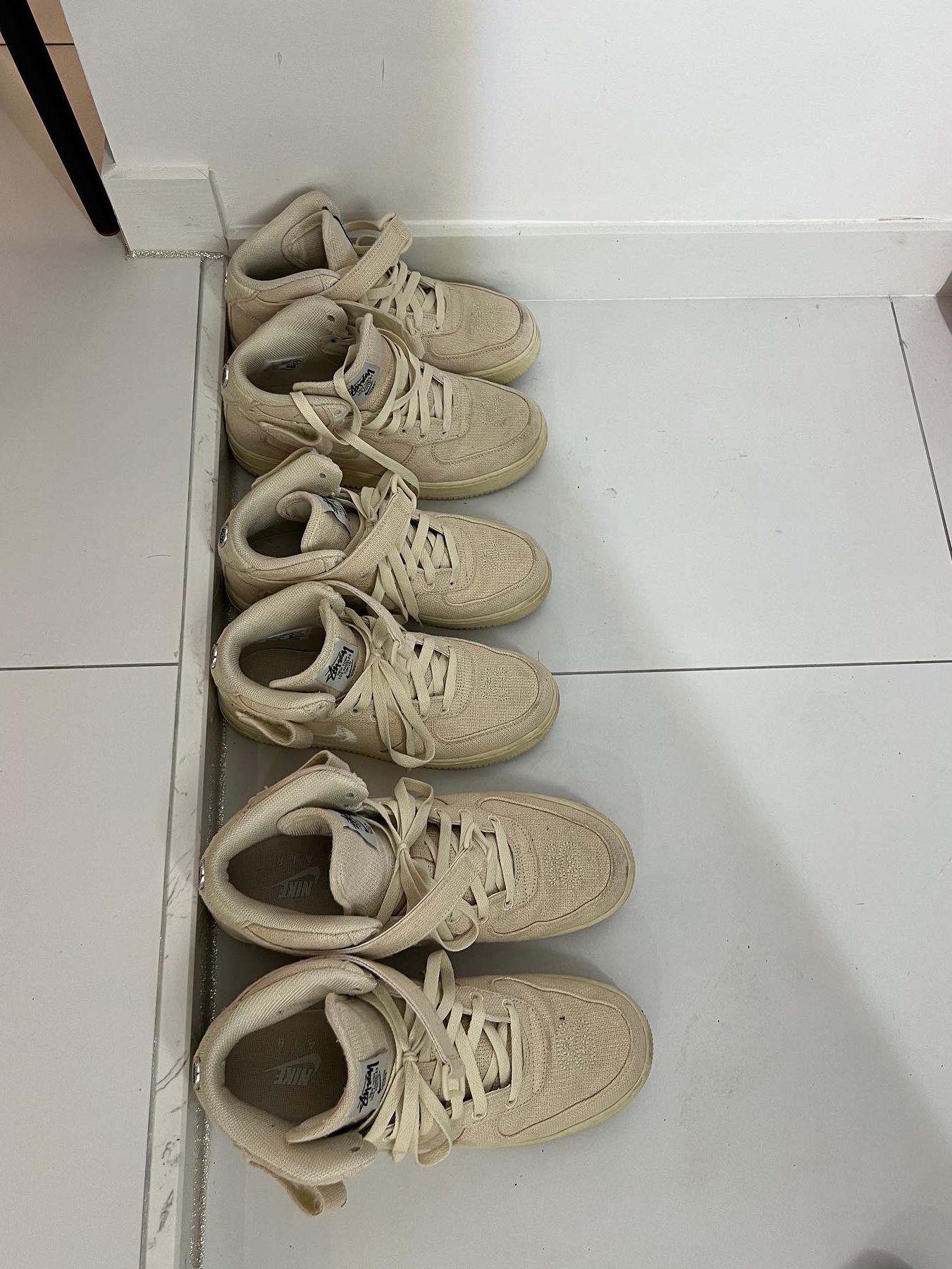 Yeezy Gap Engineered By Balenciaga Dove 3/4 Sleeve T-Shirt Washed Black, Nike x Stussy Air Force 1 '07 Mid SP Fossil 착용 스타일 - 4